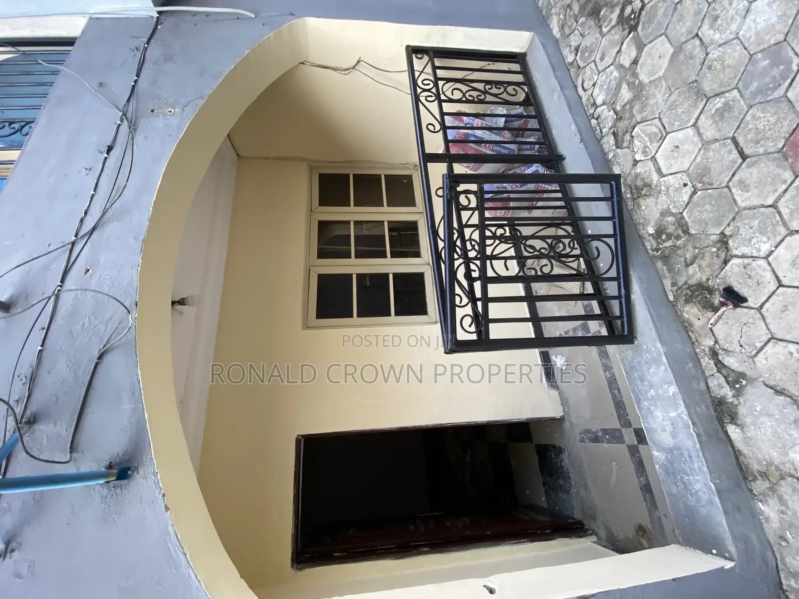 3bdrm Apartment in Ago Palace for rent in Ago Palace