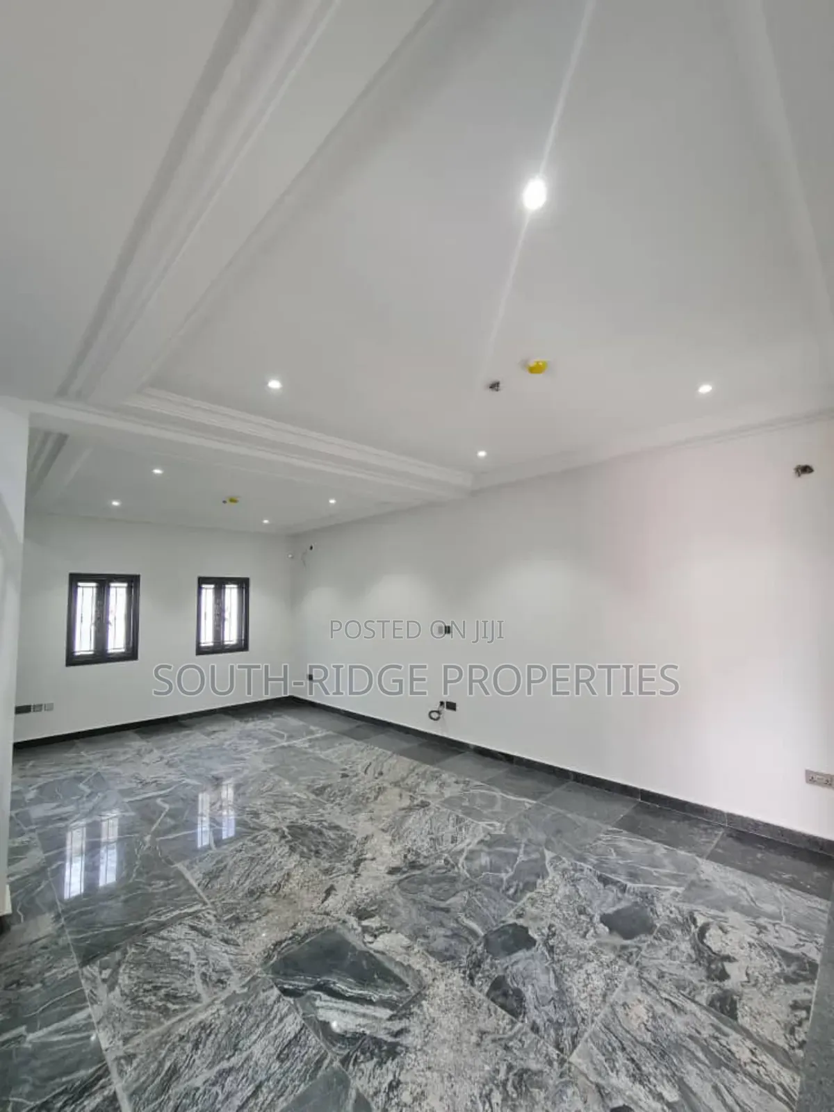 5bdrm Duplex in Guzape District for sale in Guzape District