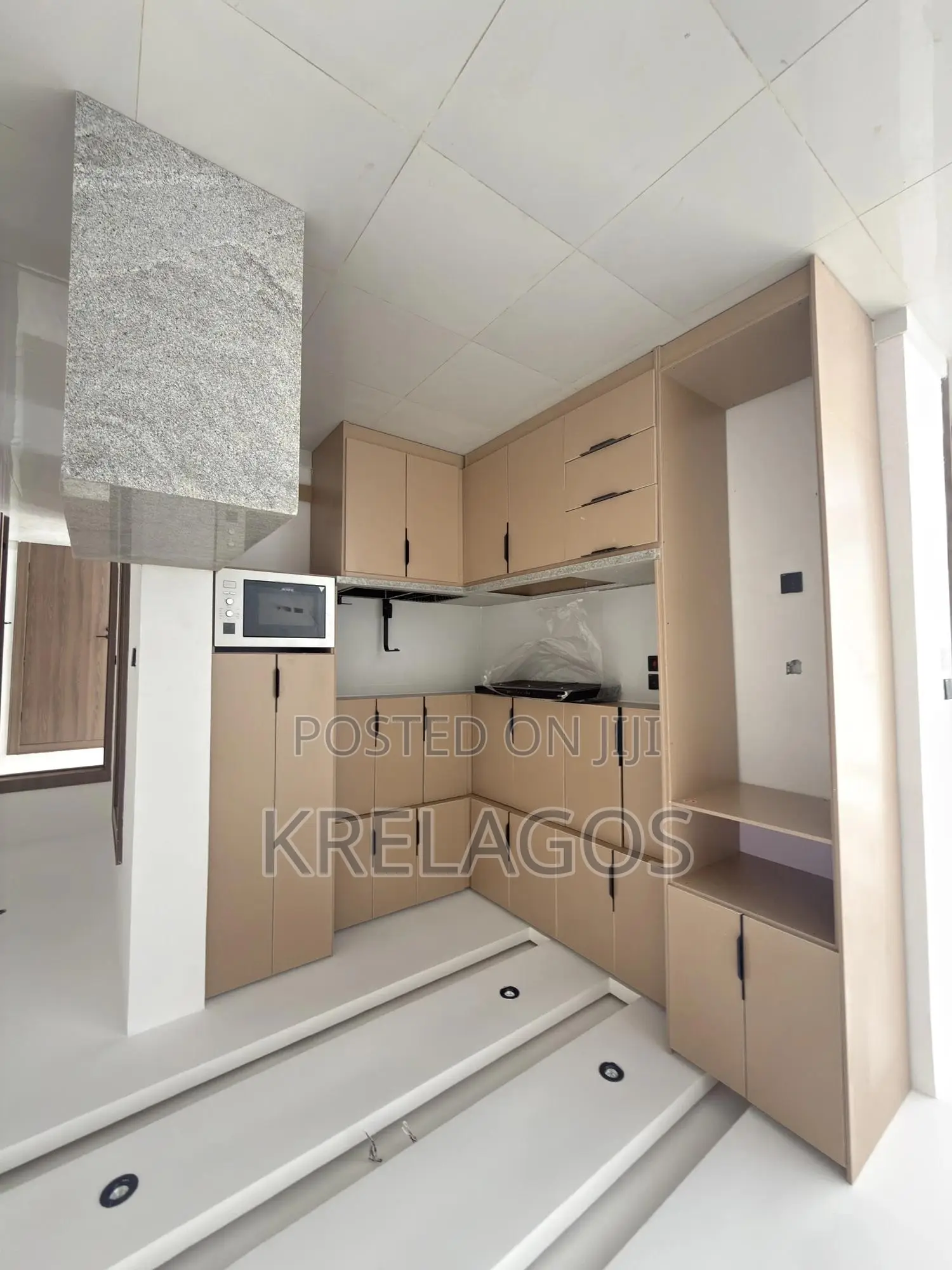 2bdrm Apartment in Ikate for sale in Ikate