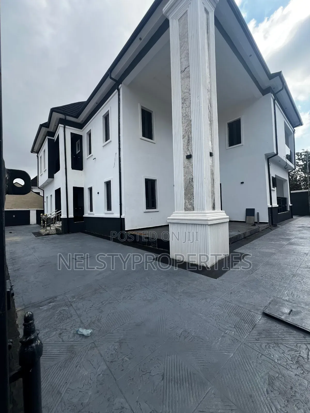5bdrm Duplex in Harmony, Galadimawa for sale in Galadimawa