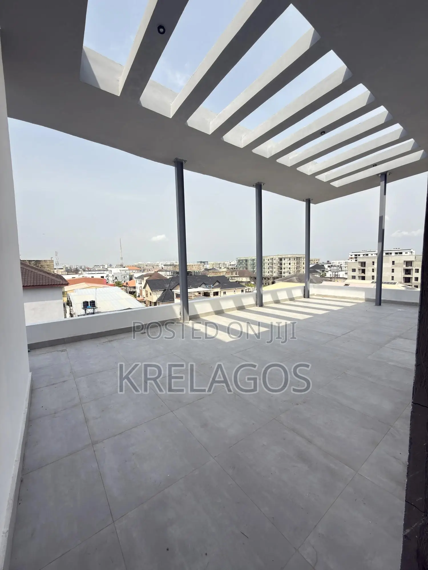 3bdrm Penthouse in Ikate for sale in Ikate