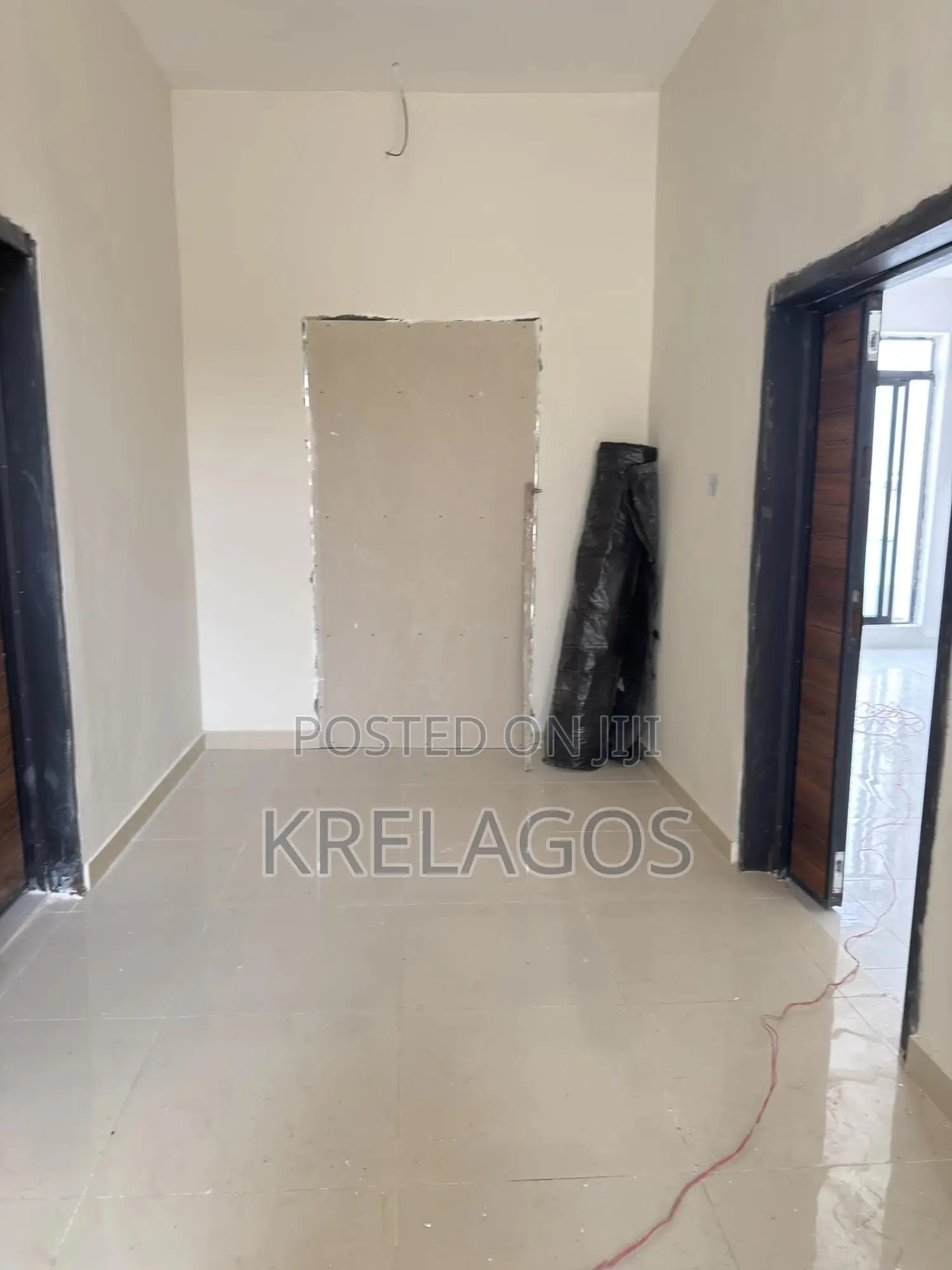 3bdrm Penthouse in Ikate for sale in Ikate