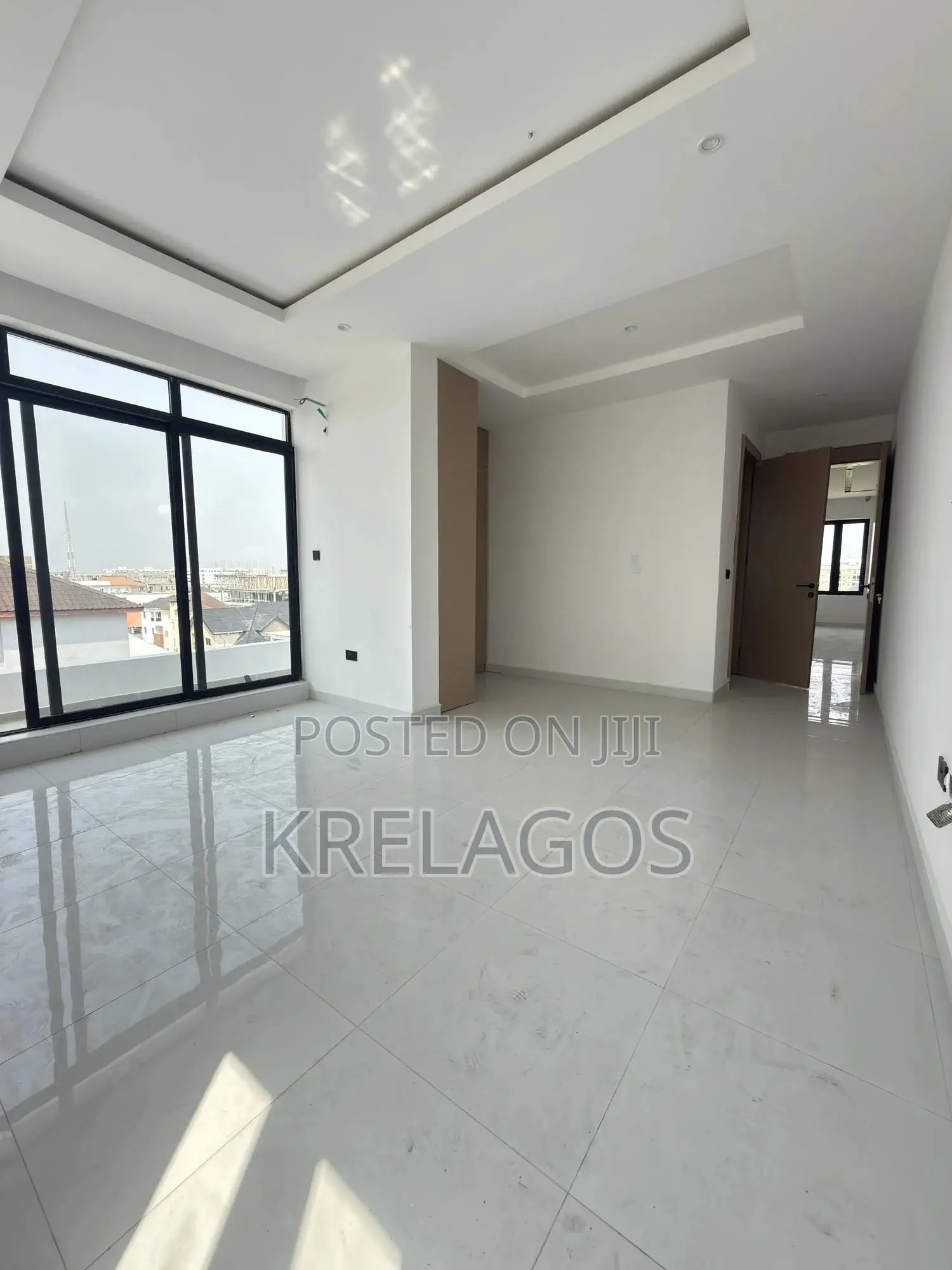 3bdrm Penthouse in Ikate for sale in Ikate