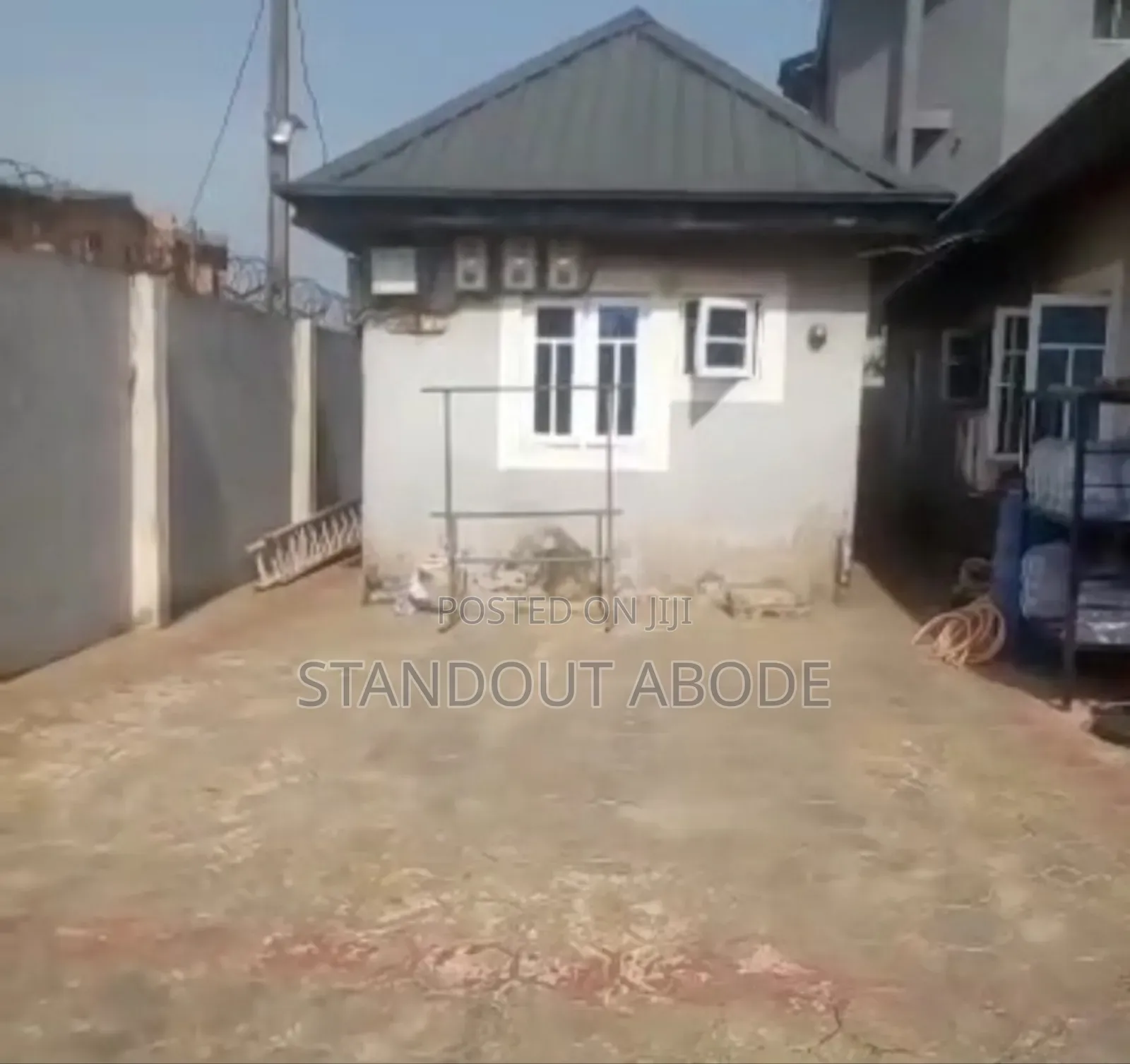 2bdrm Block of Flats in In A Good Location, Ikotun/Igando for sale in Ikotun/Igando