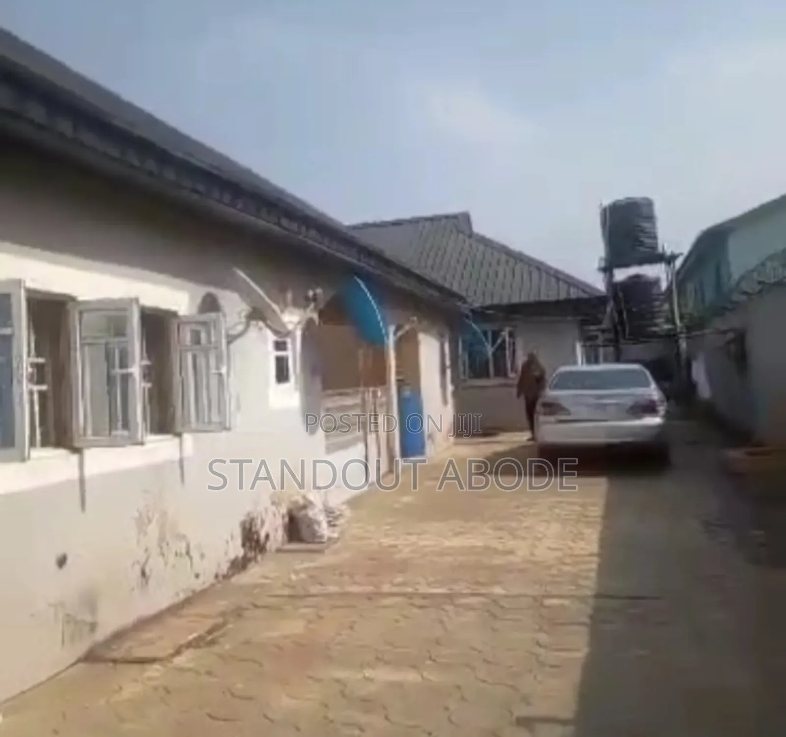 2bdrm Block of Flats in In A Good Location, Ikotun/Igando for sale in Ikotun/Igando