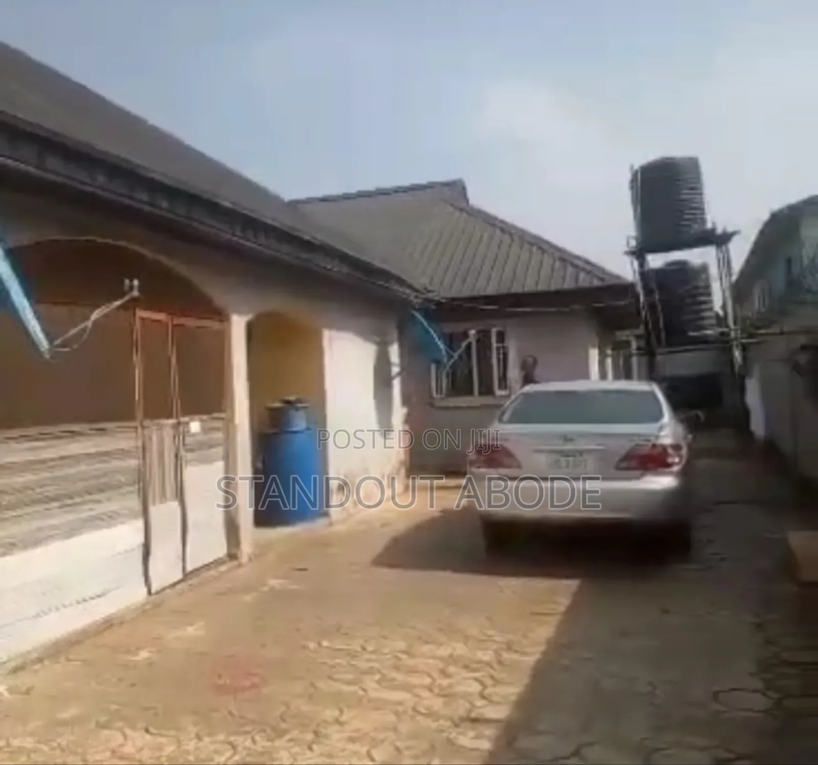 2bdrm Block of Flats in In A Good Location, Ikotun/Igando for sale in Ikotun/Igando