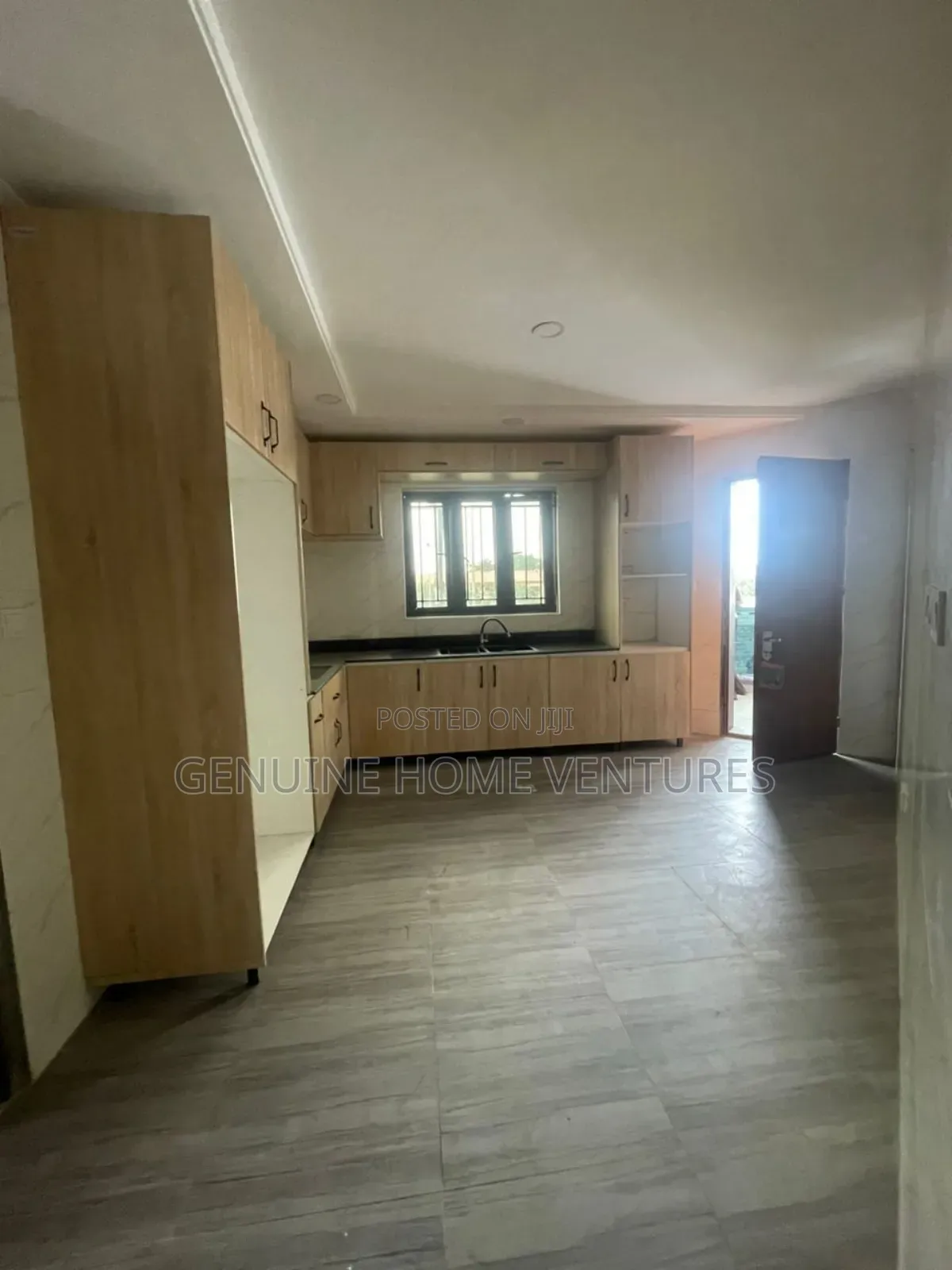 12bdrm Block of Flats in Lekki Phase 1 for rent in Lekki Phase 1