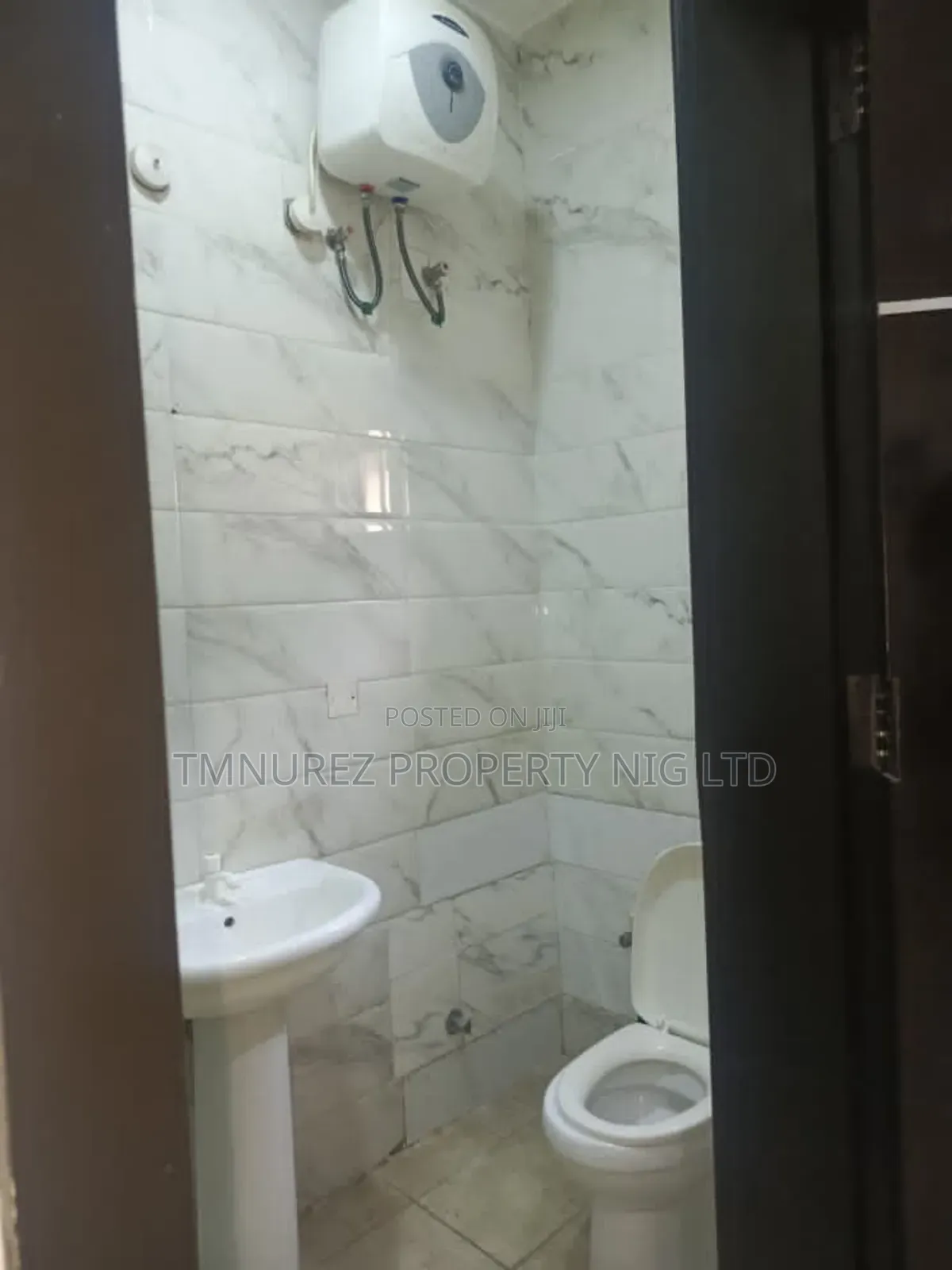Studio Apartment in Chevy Vview, Chevron for rent in Chevron