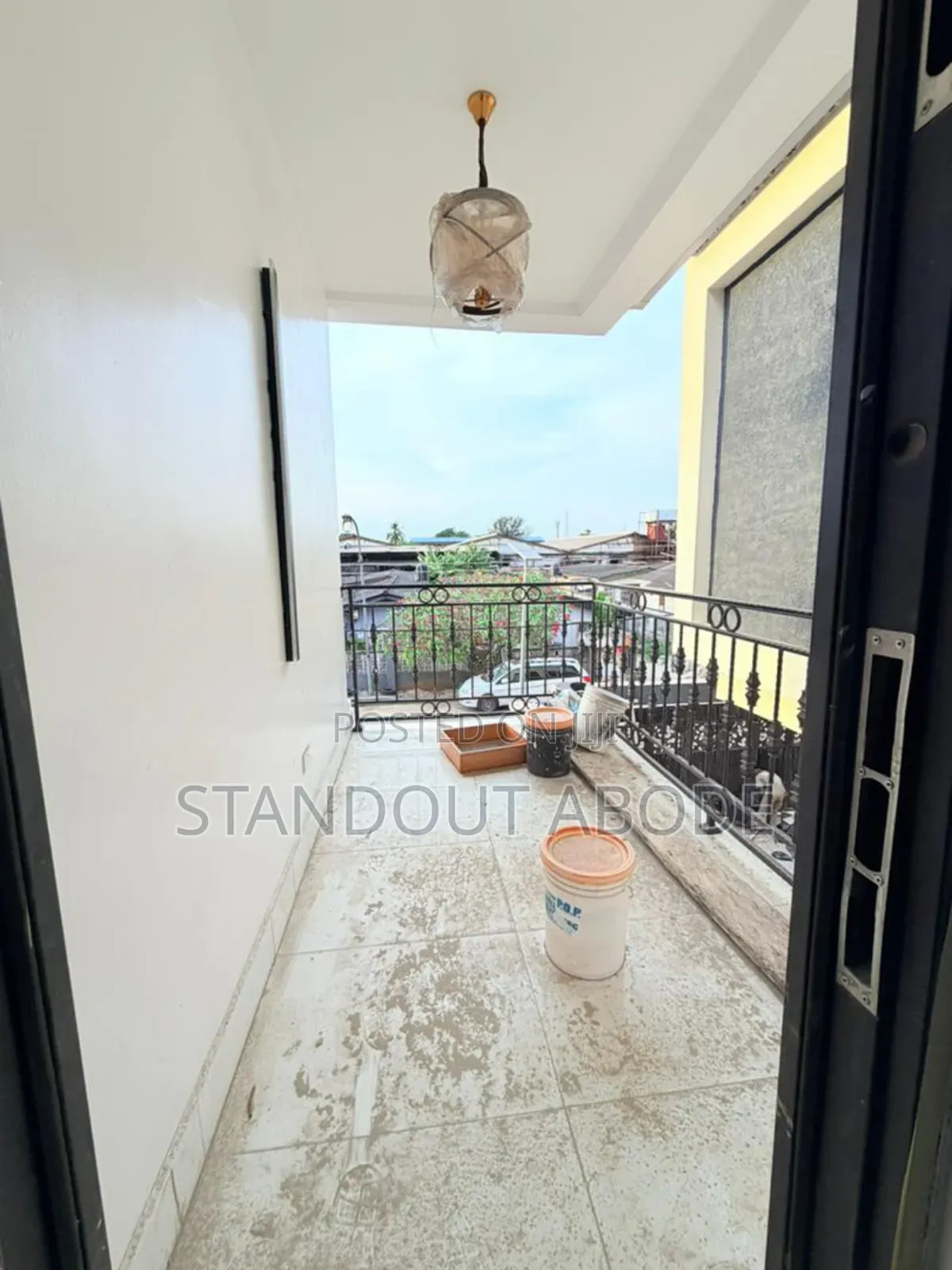 4bdrm Duplex in In An Esestate, Surulere for sale in Surulere
