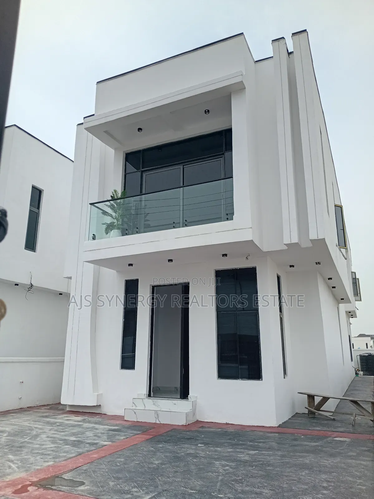 5bdrm Duplex in VGC / Ajah for sale in VGC / Ajah
