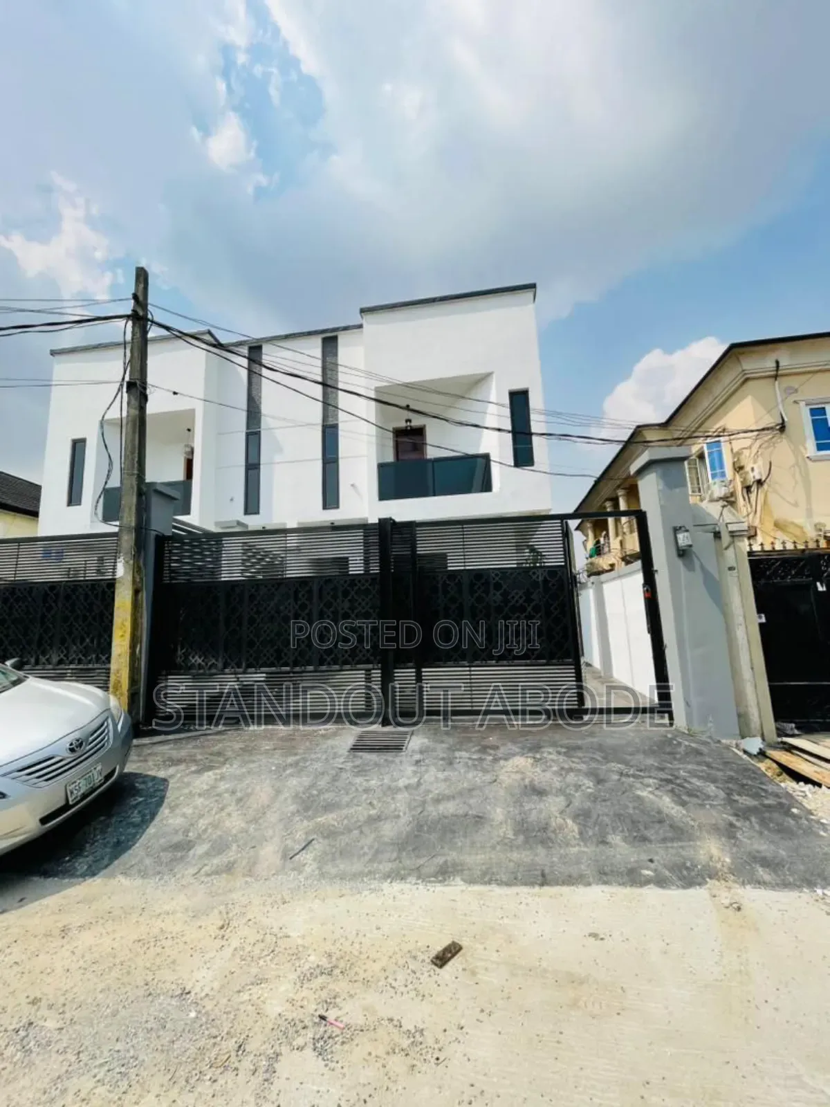 4bdrm Duplex in In An Estate, Gbagada for sale in Gbagada