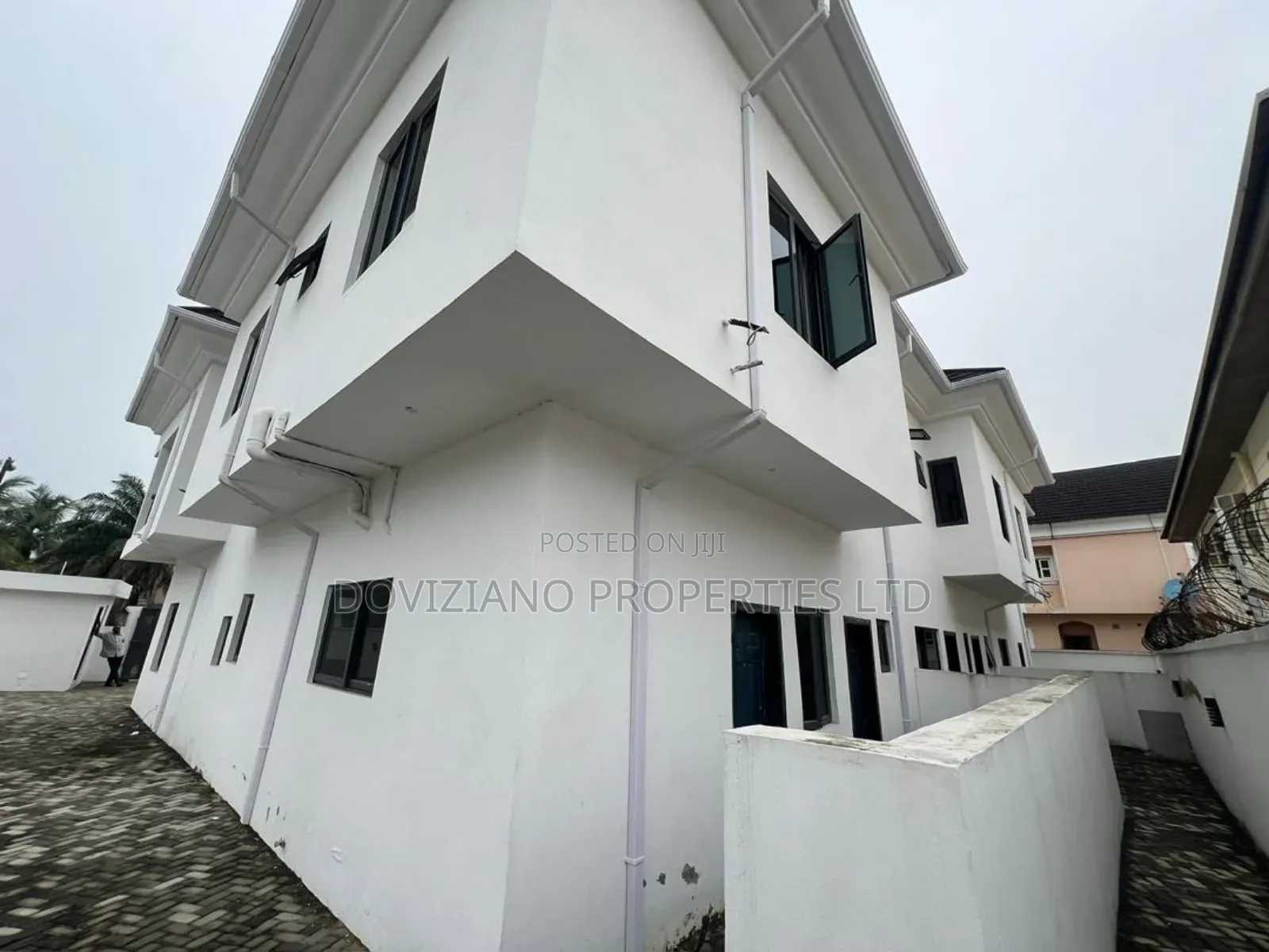 3bdrm Duplex in Lekki Phase 1 for rent in Lekki Phase 1