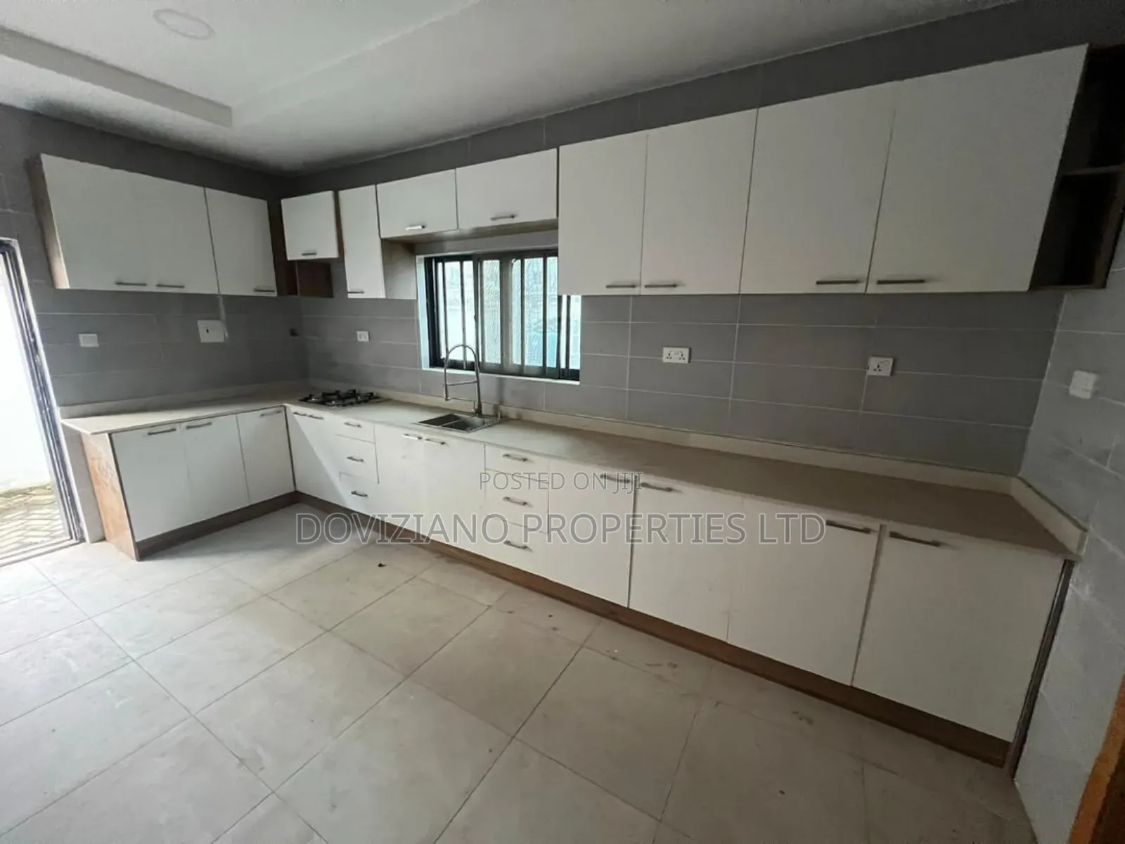 3bdrm Duplex in Lekki Phase 1 for rent in Lekki Phase 1