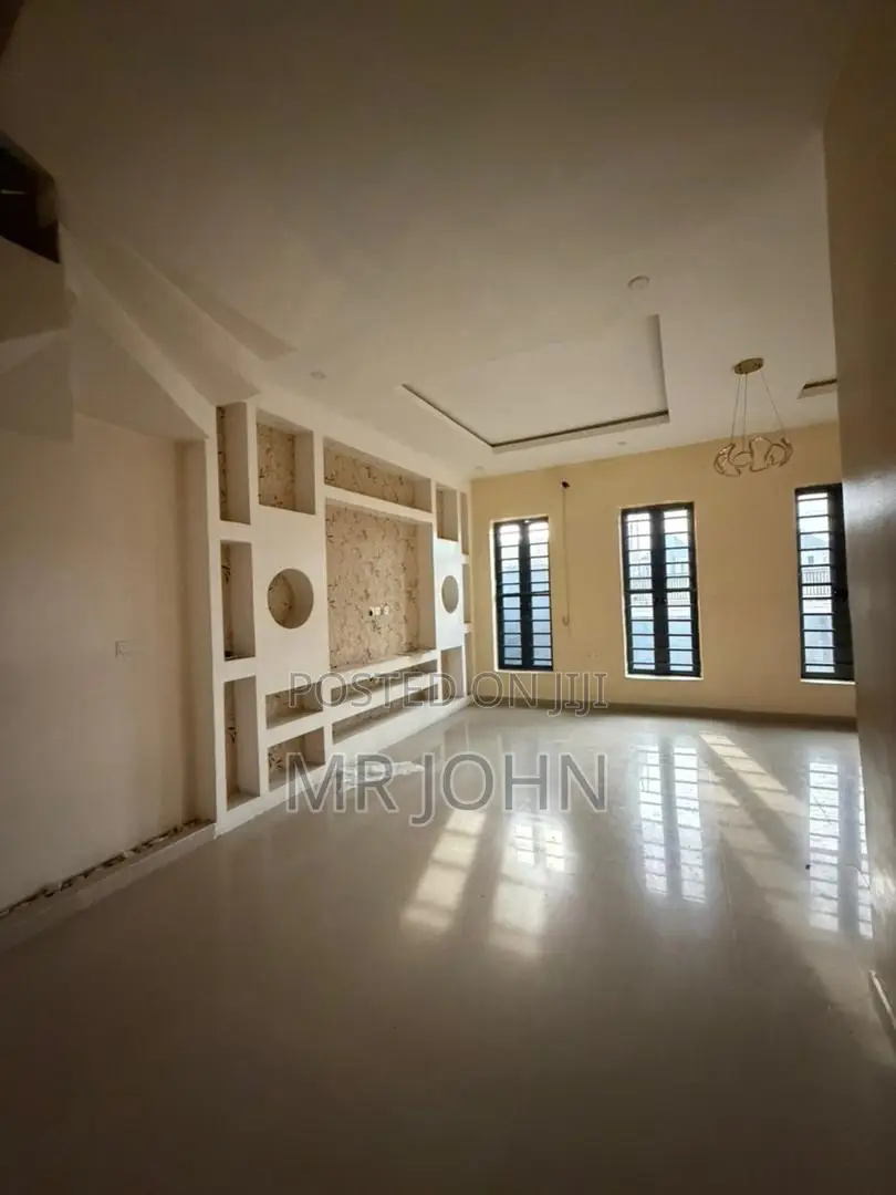 4bdrm House in Orchid Road, Lekki for rent in Lekki
