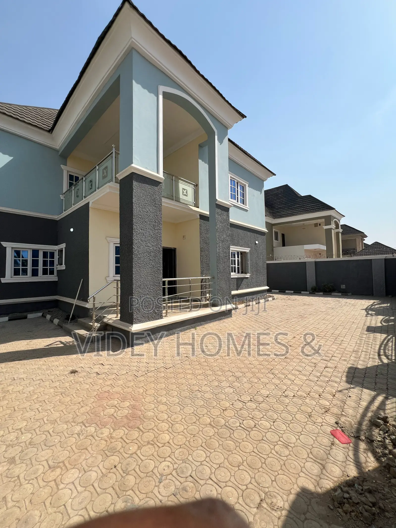 5bdrm Duplex in Standard Estate, Galadimawa for rent in Galadimawa