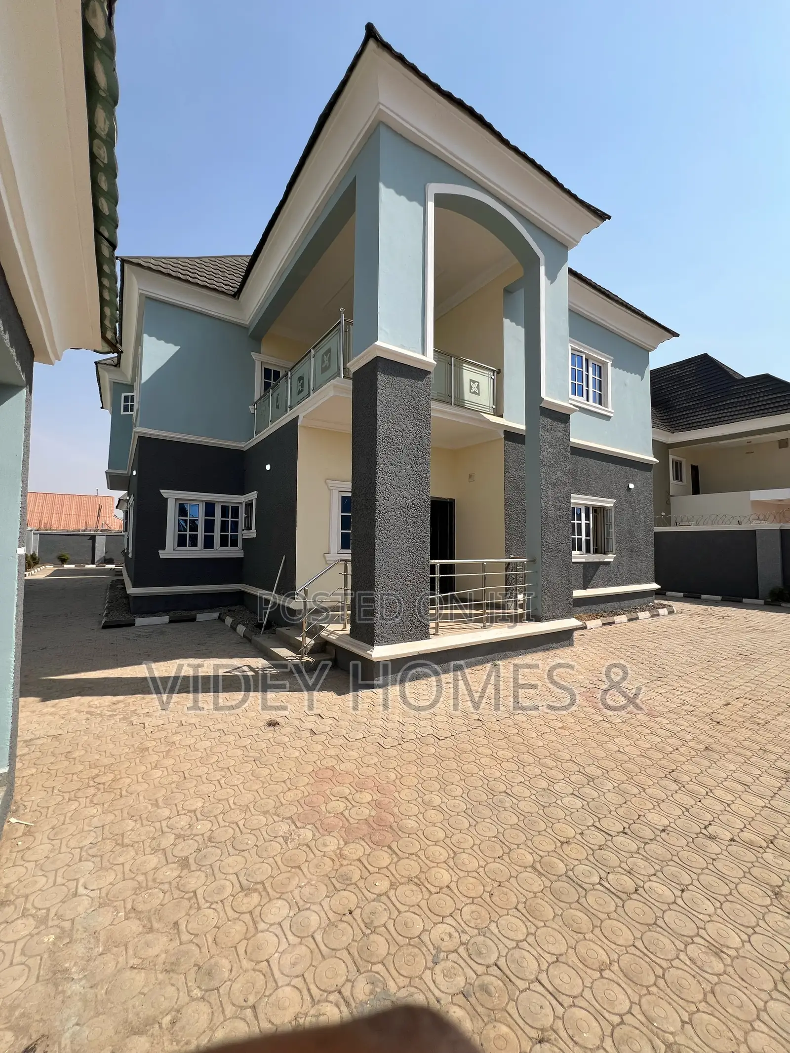 5bdrm Duplex in Standard Estate, Galadimawa for rent in Galadimawa