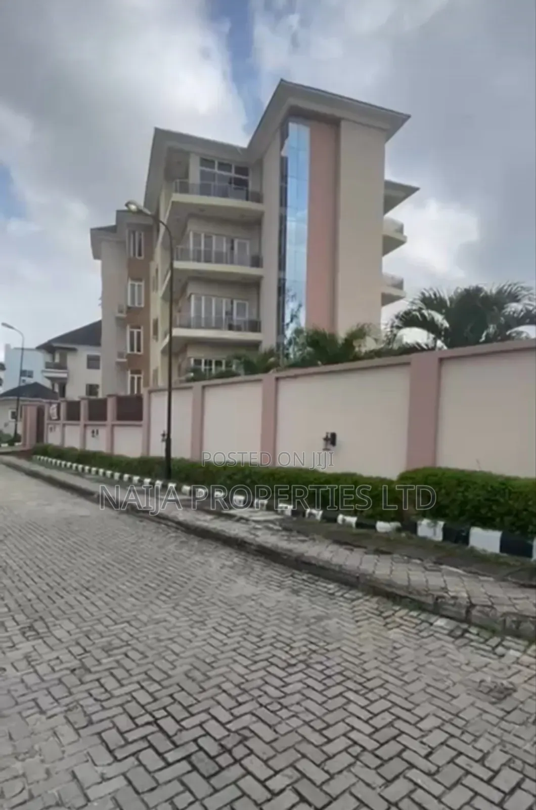 7 No's of 3 Bedroom Flat With a Penthous at Abacha Estate,Ikoyi for Rent in Ikoyi