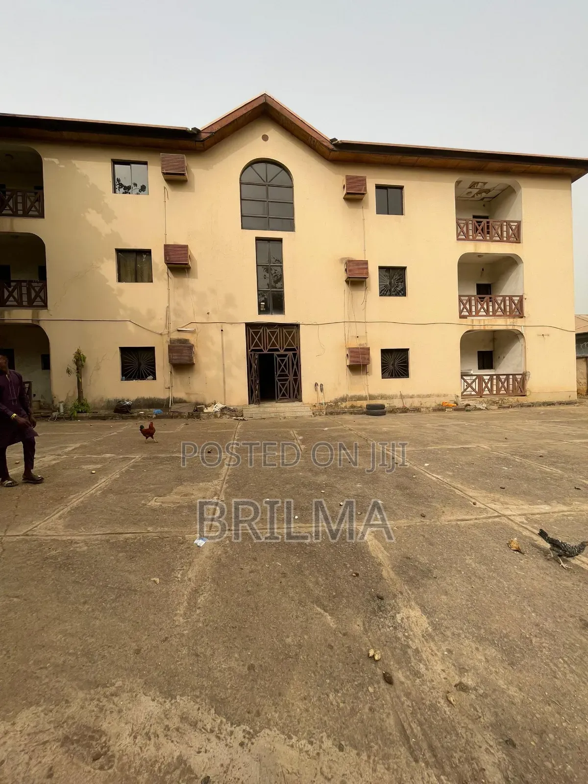 3bdrm Block of Flats in Zone 6 / Wuse for sale in Zone 6 / Wuse