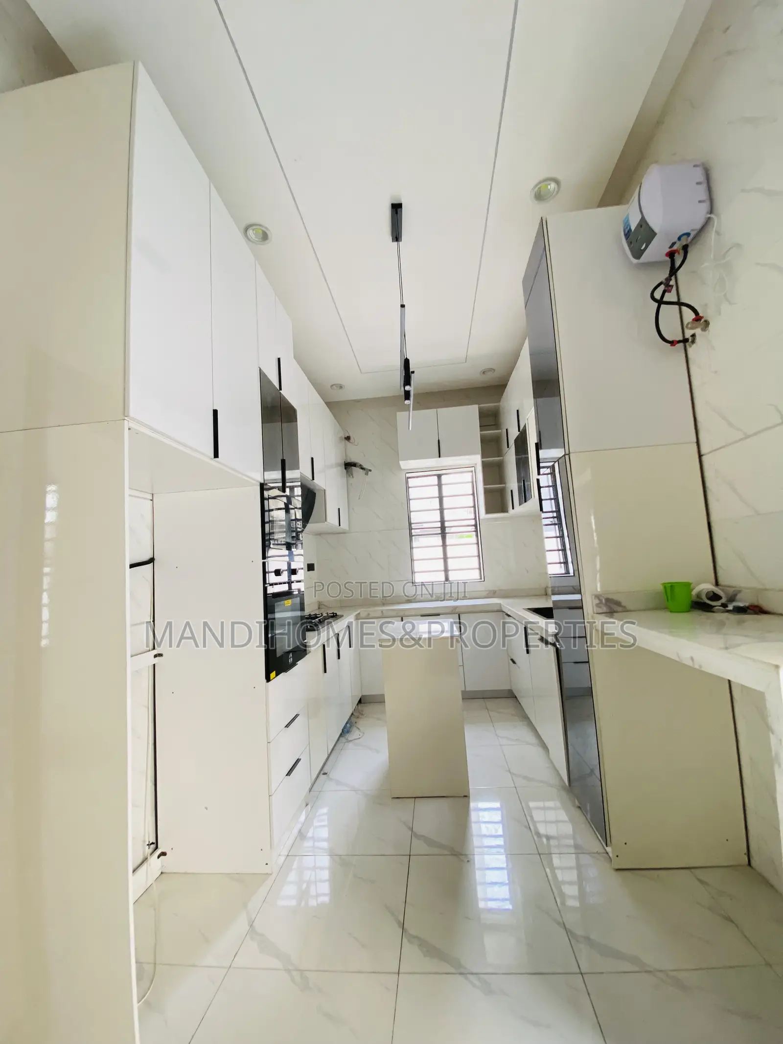 5bdrm Duplex in Ajah for sale in Ajah