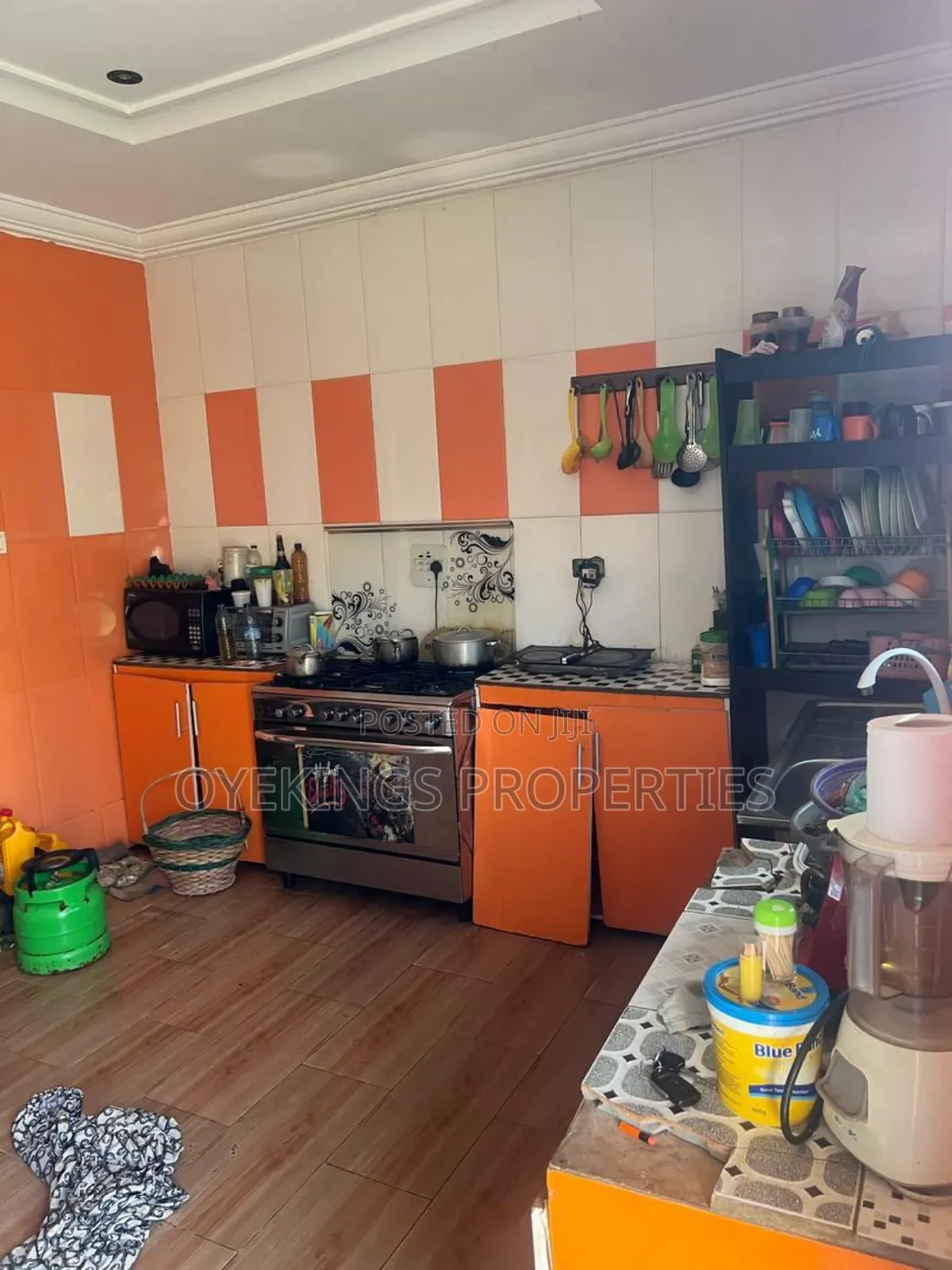 4bdrm Duplex in Elebu Oja, Akala Express for sale in Akala Express