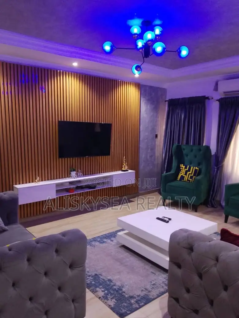 Luxury 3bedroom in Magodo in GRA Phase 2 Shangisha