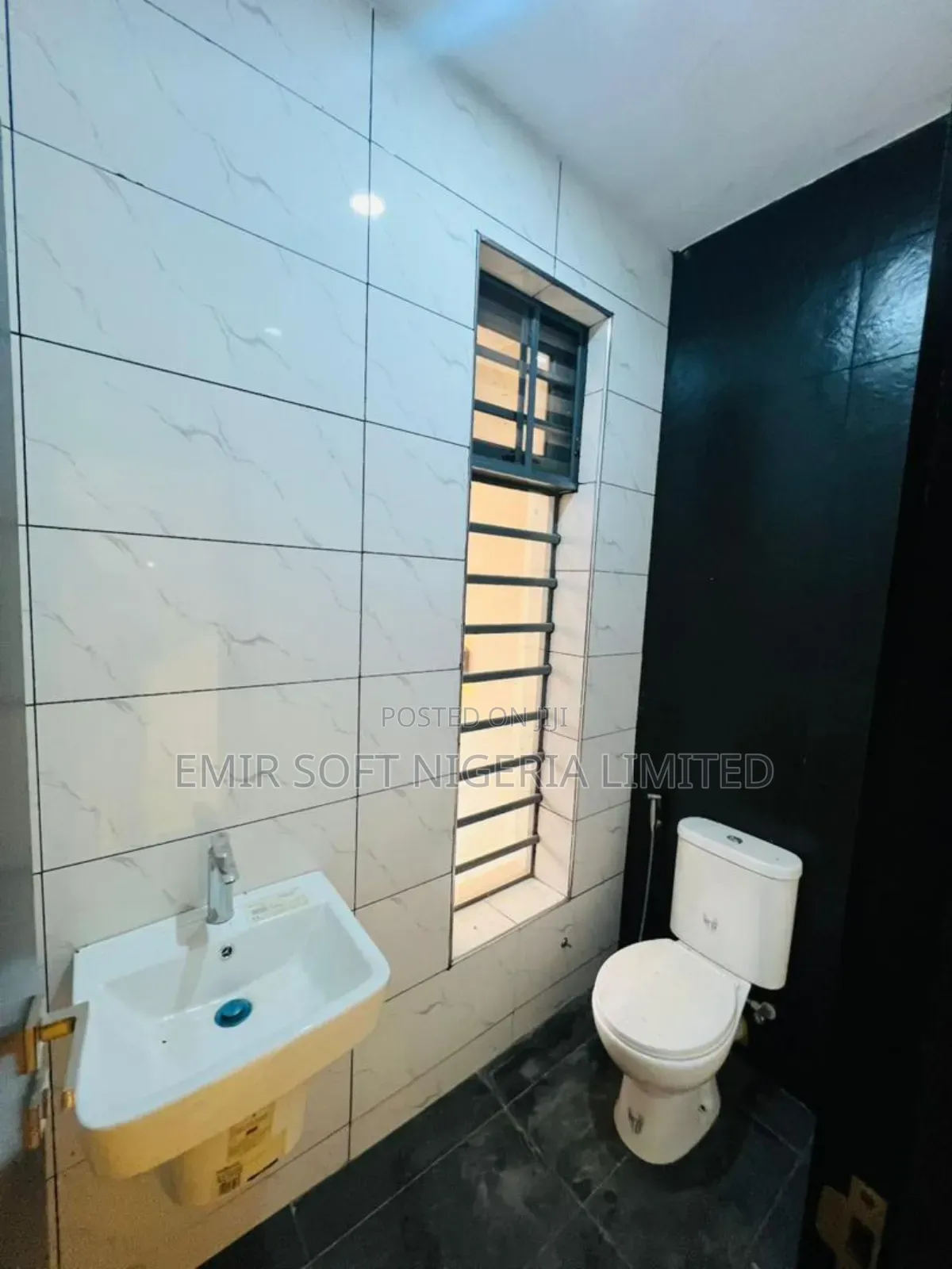 3bdrm Duplex in Carlton Gate Estate, Akobo for sale in Akobo