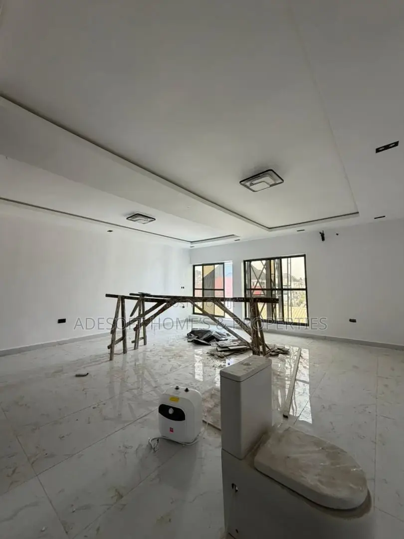 4bdrm Duplex in Carlton Gate Estate, Akobo for sale in Akobo