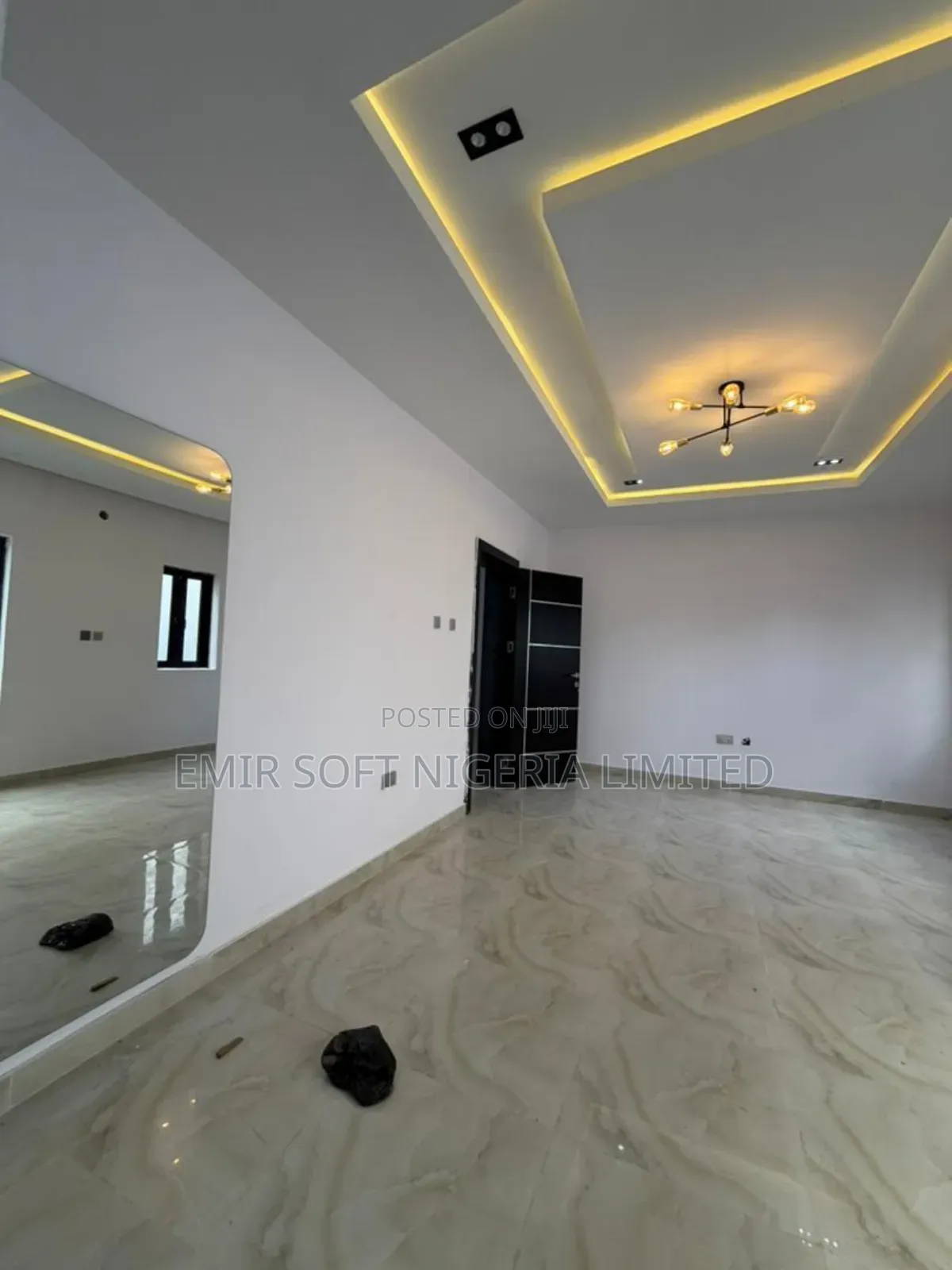 4bdrm Duplex in Alalubosa for sale in Alalubosa