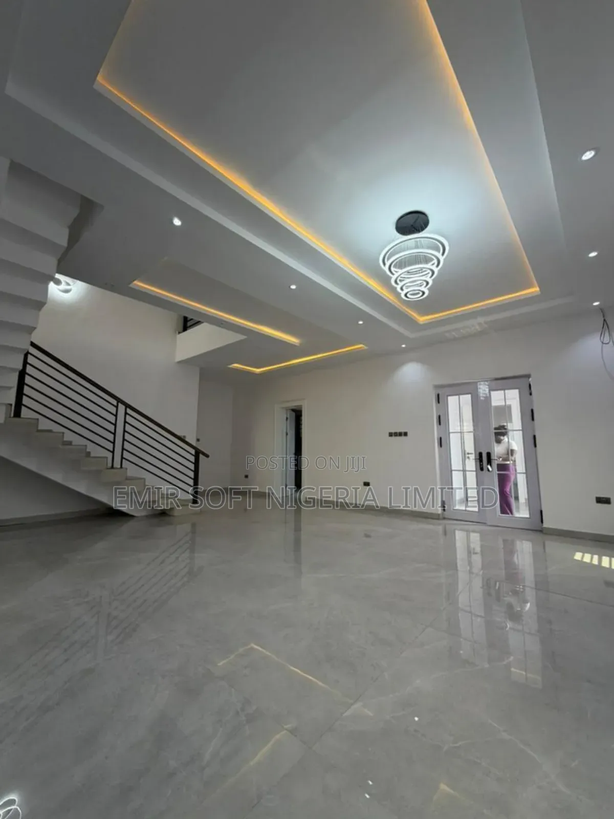 5bdrm Duplex in Legacy Estate, Akobo for sale in Akobo