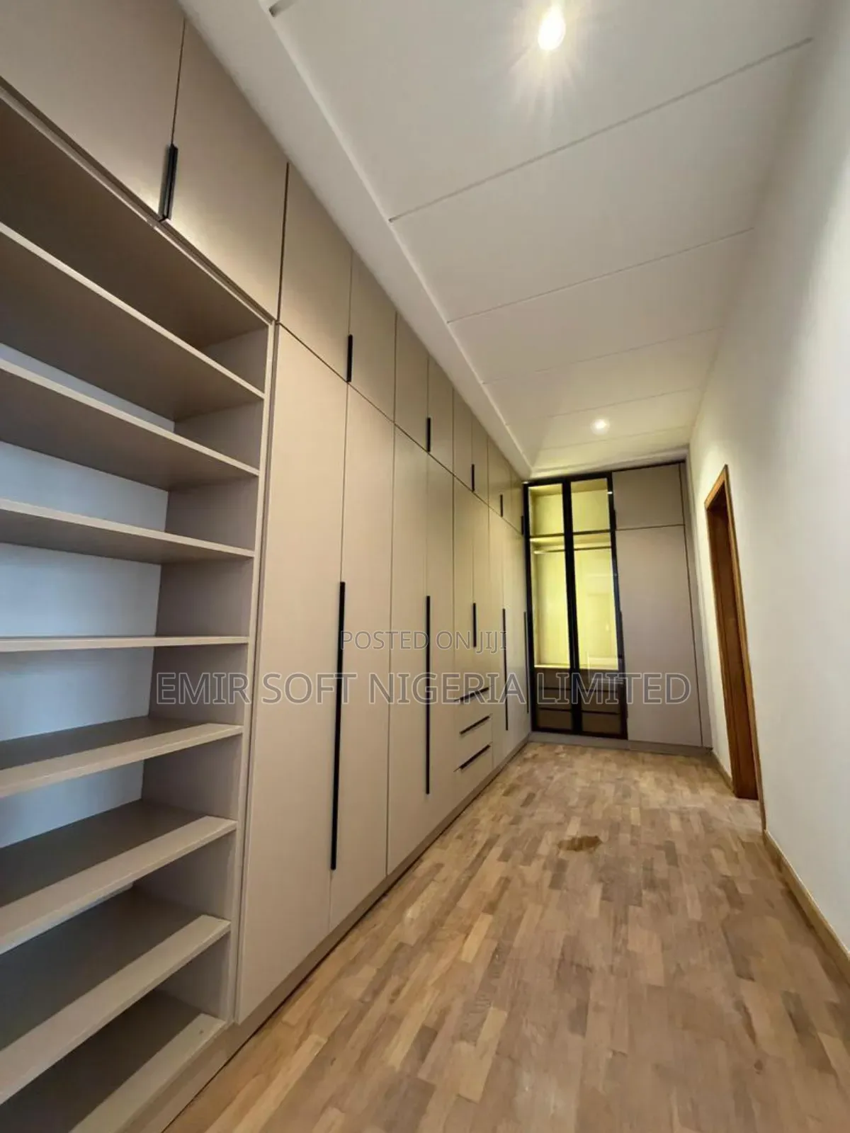 5bdrm Duplex in Akobo for sale in Akobo