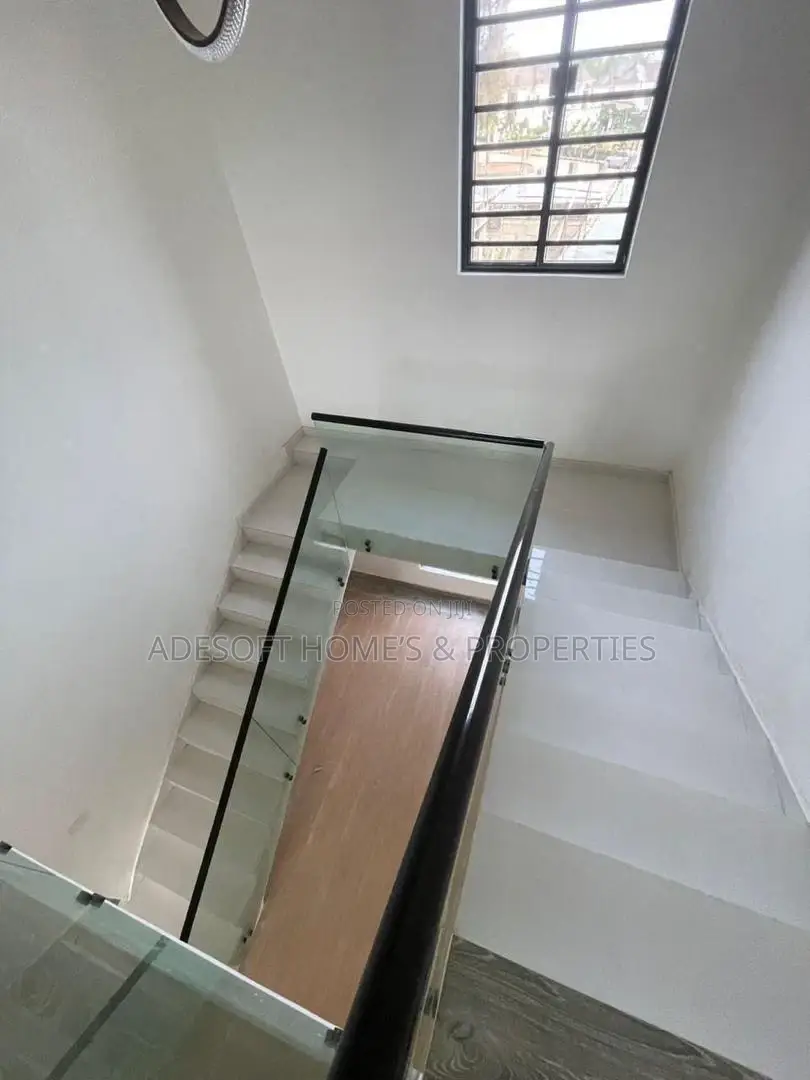 3bdrm Duplex in Carlton Gate Estate, for sale in Akobo