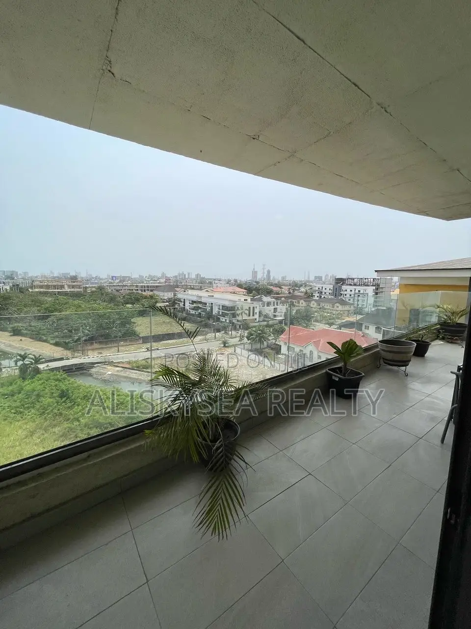 Urban Oasis Suite – 1 Bedroom City View Apartment (Osborne 2) in Osborne Foreshore Estate
