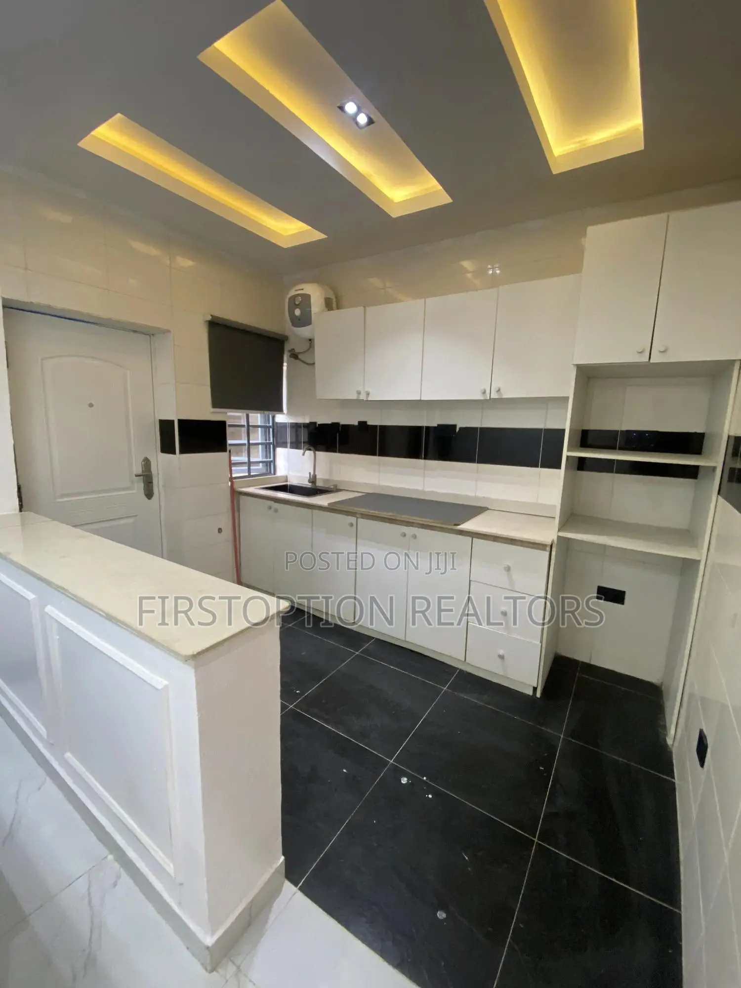 2bdrm Townhouse/Terrace in Sangotedo for sale in Sangotedo