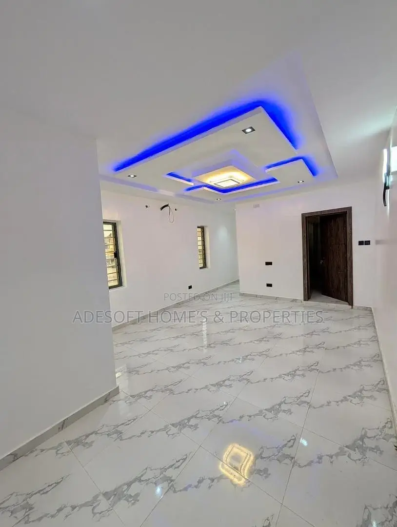 4bdrm Duplex in Palm Garden Estate, Oluyole for sale in Oluyole