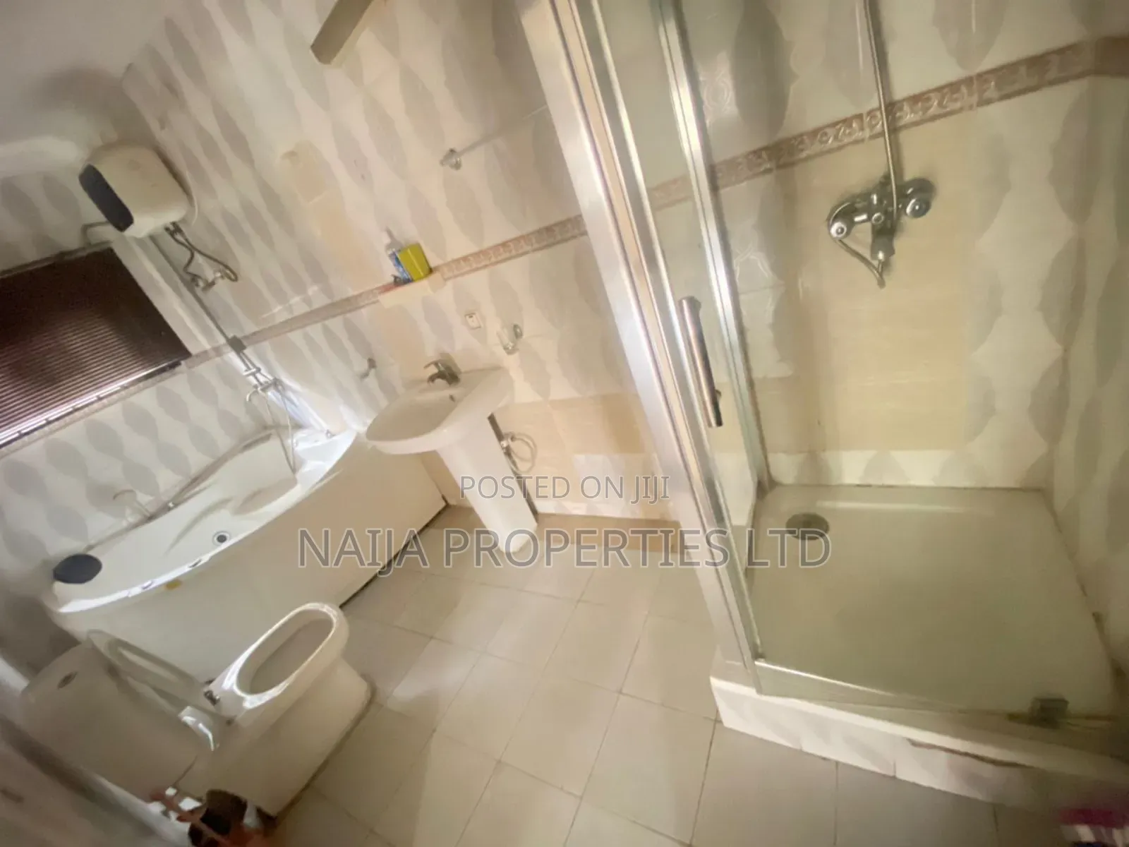 4bdrm Duplex in Ikota Villa, Lekki for sale in Lekki