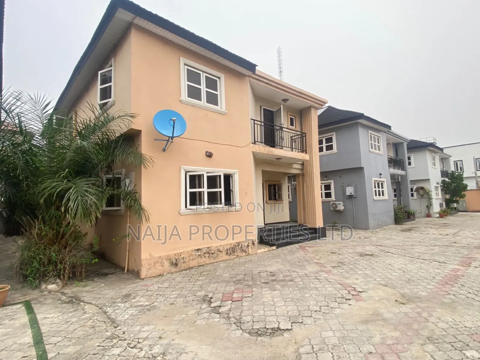 4bdrm Duplex in Ikota Villa, Lekki for sale in Lekki