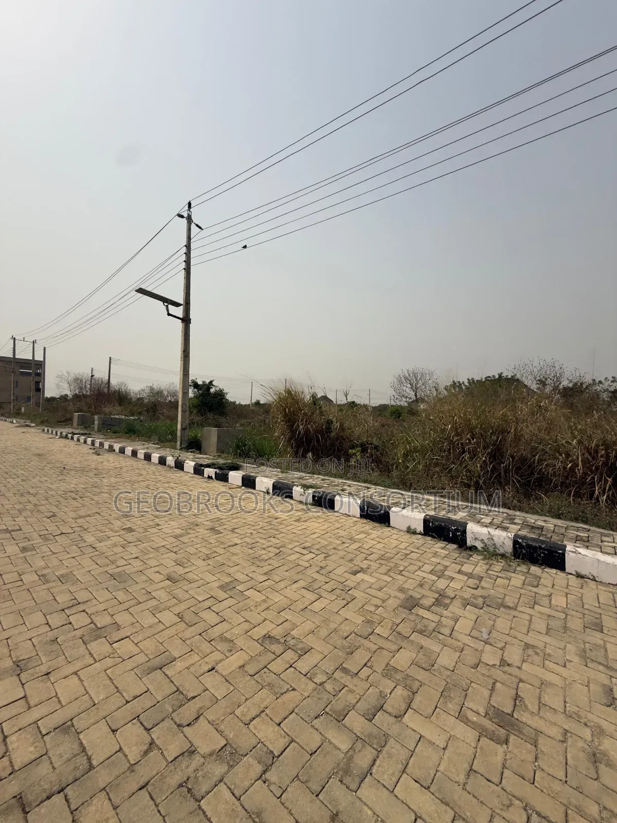 647sqm Premium Dry Land (Facing Tarred Estate Road) at Alao Akala Gra. in Akala Express