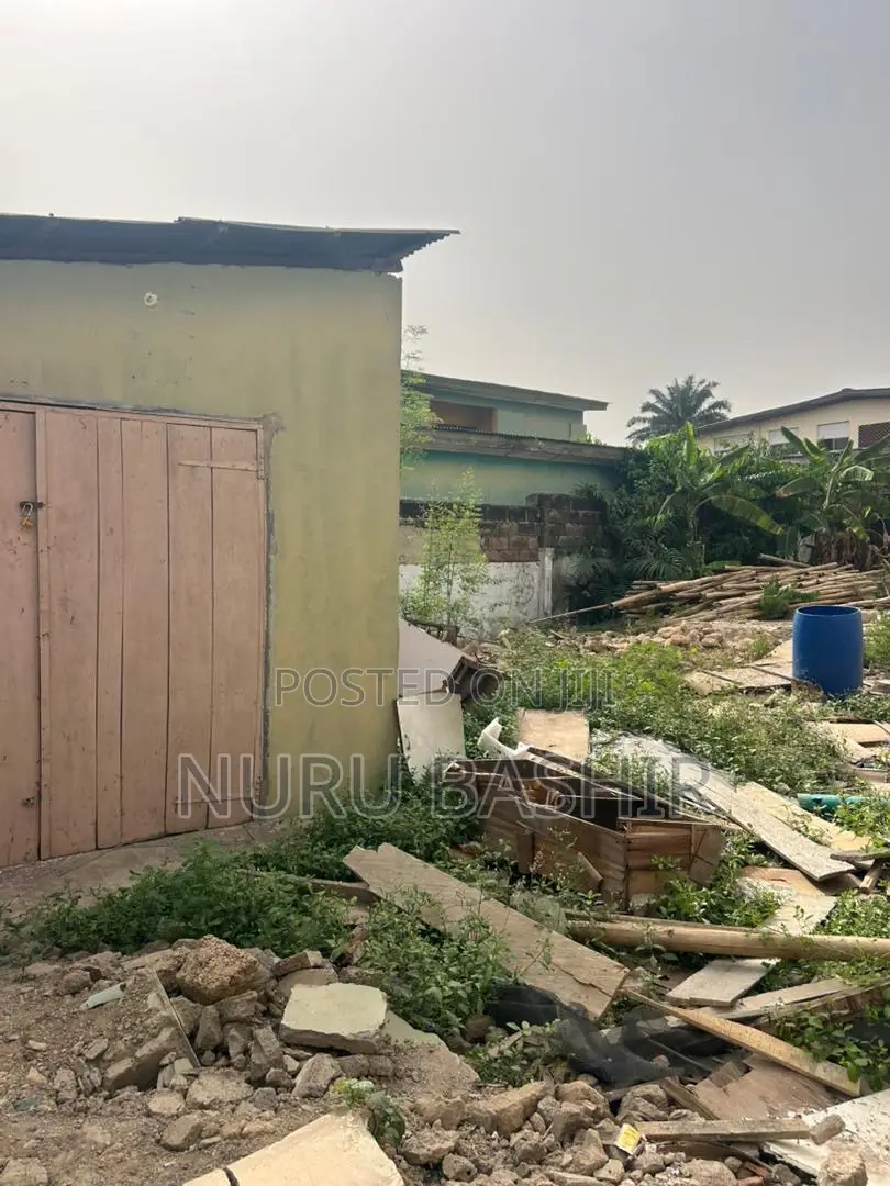 A Plot of Land for Sale in Oluyole Estate