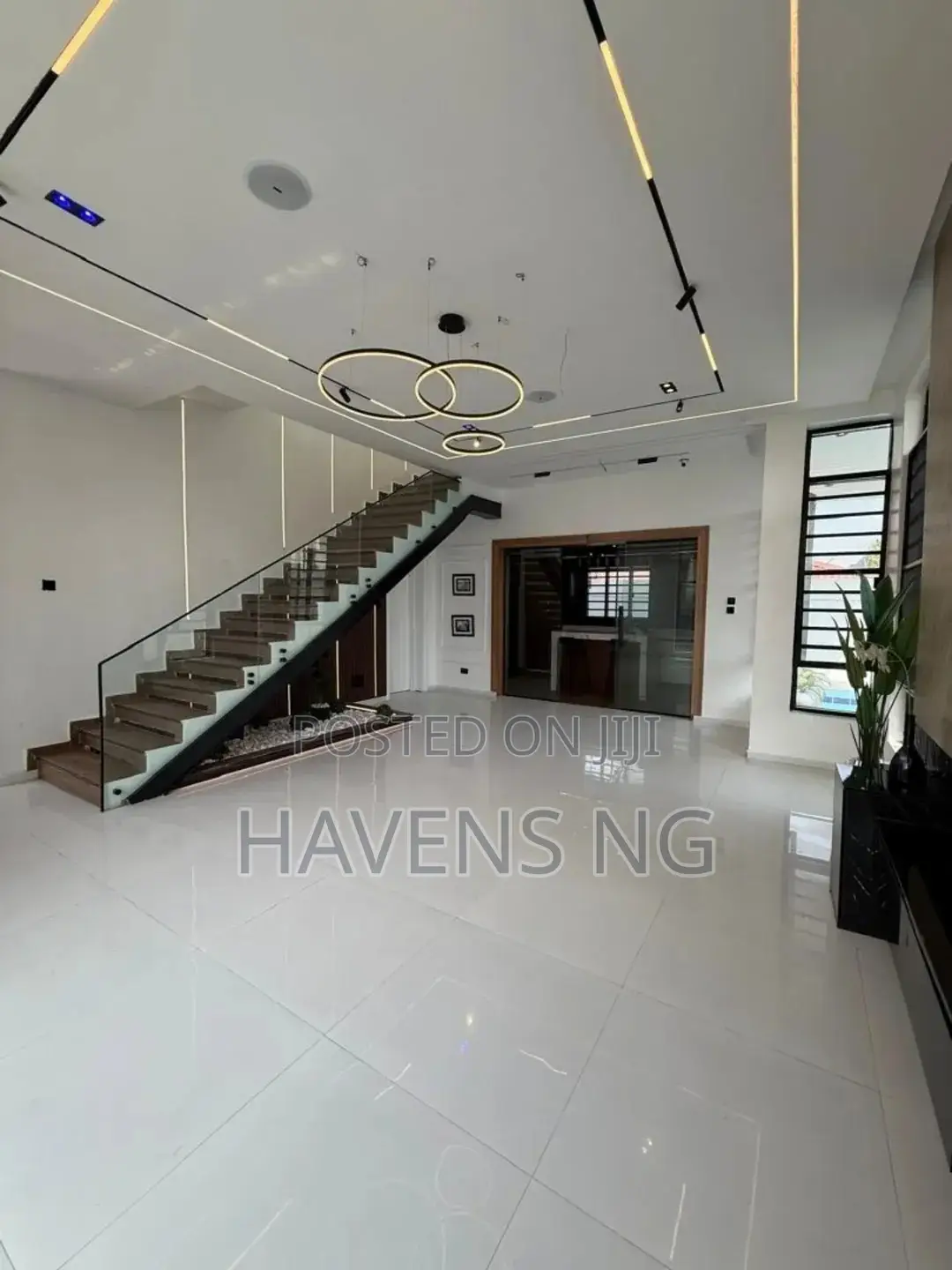 5bdrm Duplex in Sangotedo for sale in Sangotedo