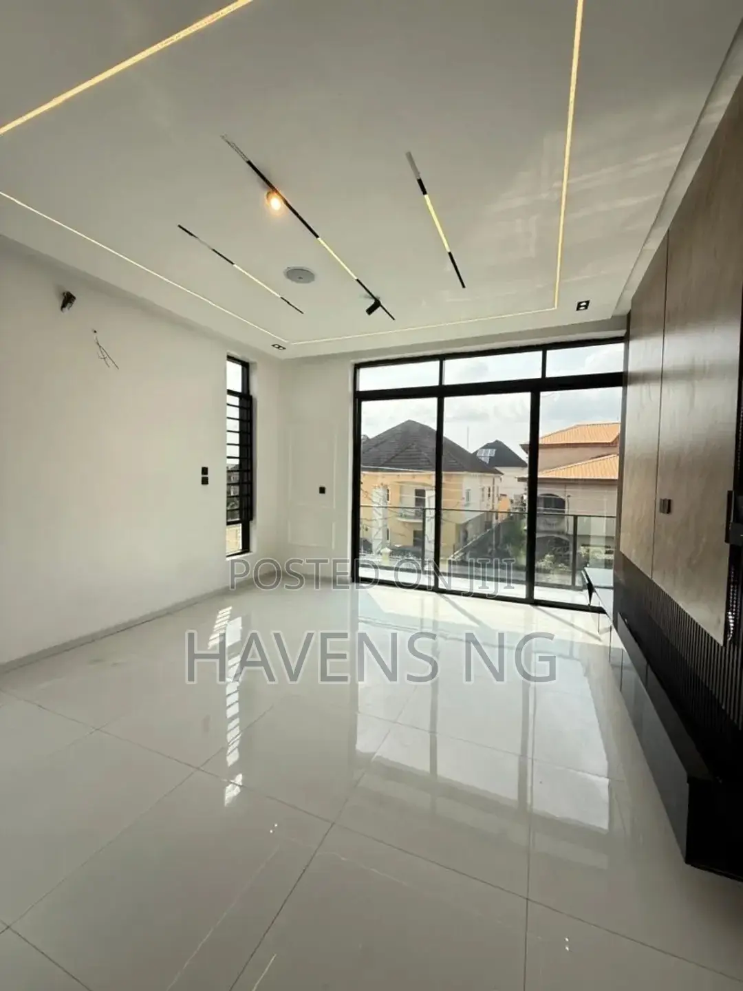 5bdrm Duplex in Sangotedo for sale in Sangotedo