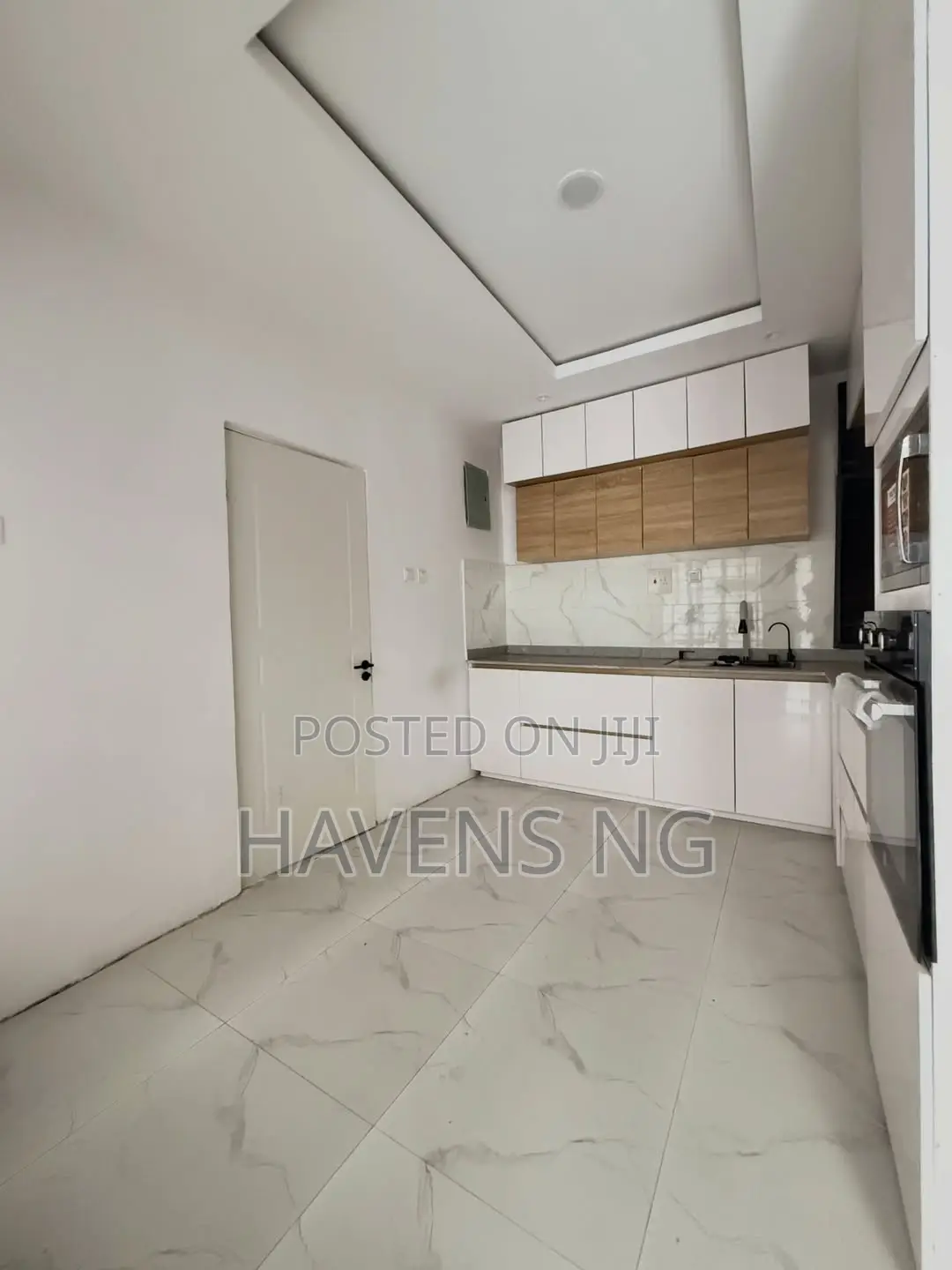 4bdrm Duplex in Ologolo for sale in Ologolo