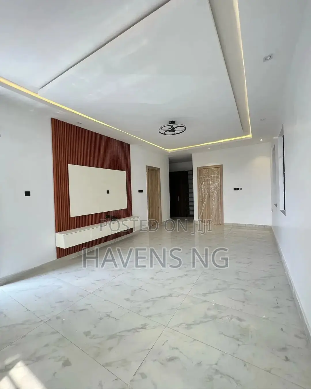 5bdrm Duplex in Ologolo for sale in Ologolo