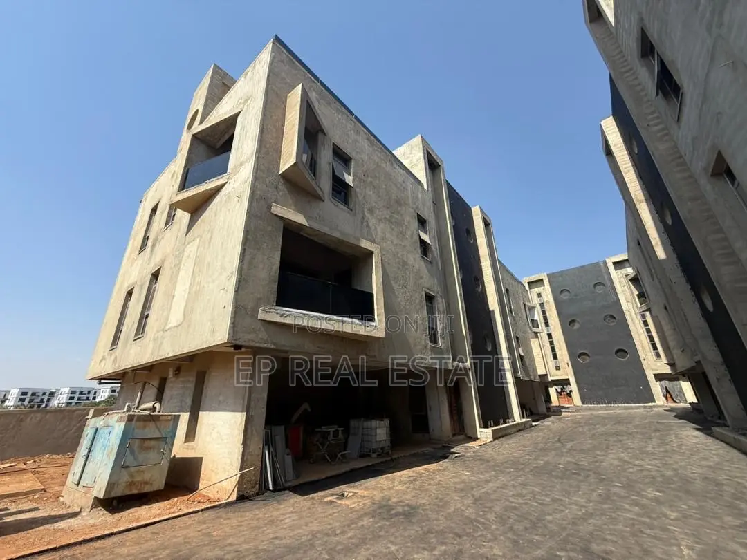 5bdrm Duplex in Maitama for sale in Maitama