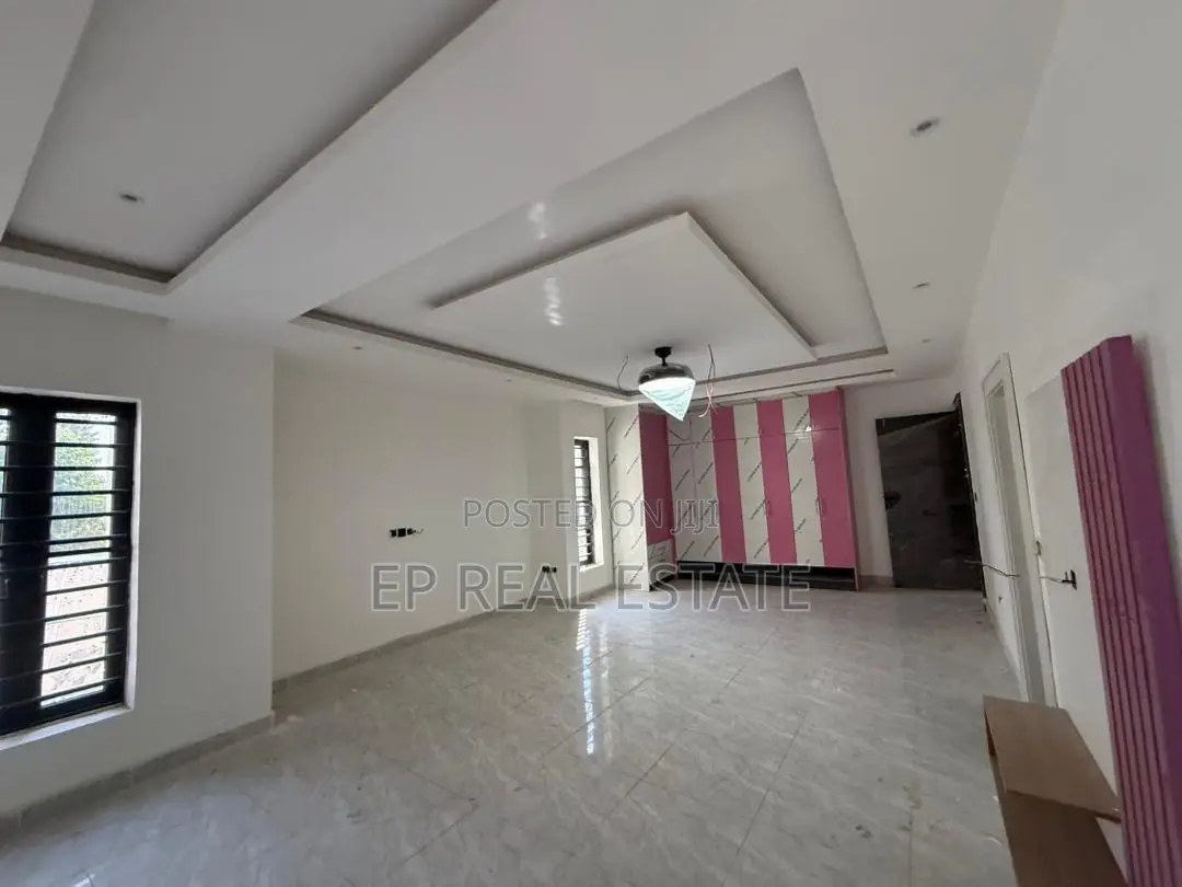 5bdrm Duplex in Asokoro for sale in Asokoro