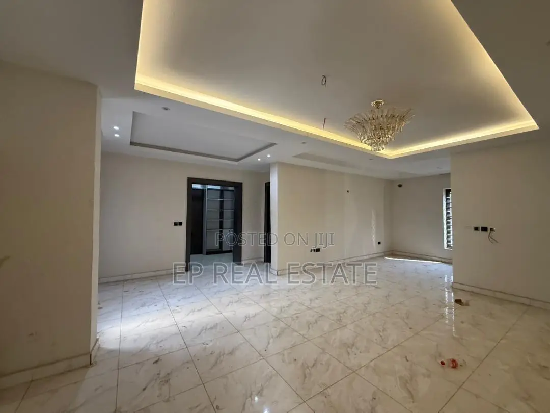 5bdrm Duplex in Asokoro for sale in Asokoro
