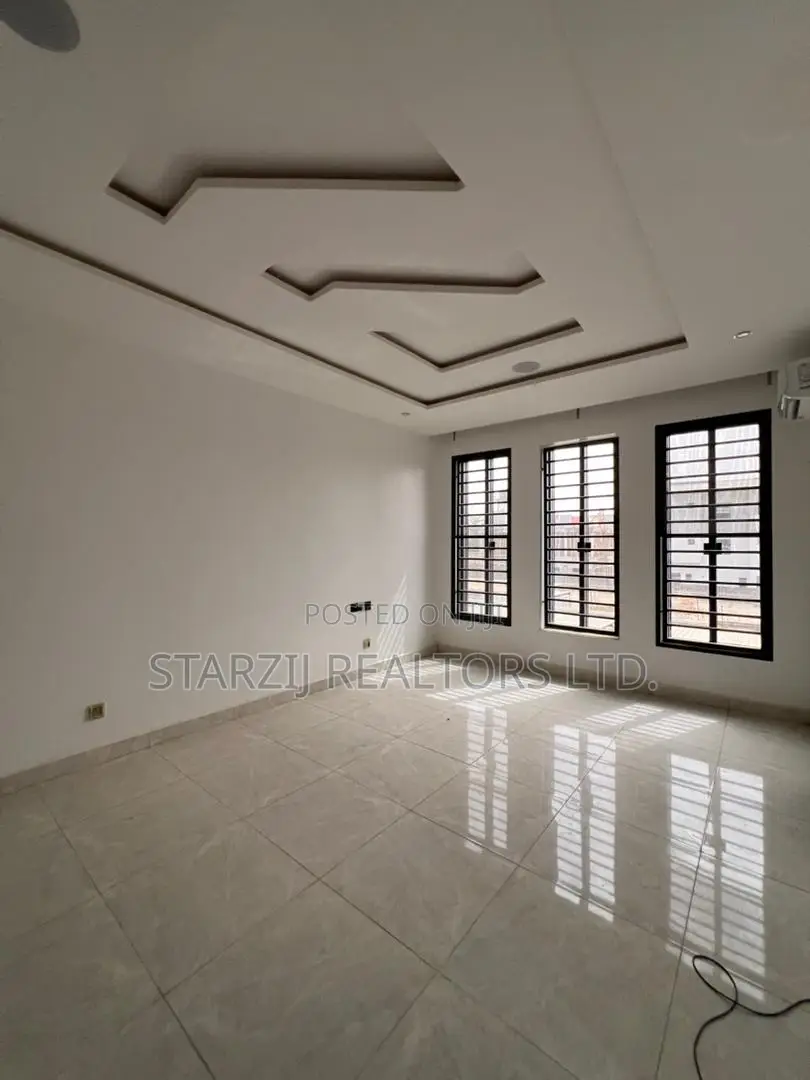 4bdrm Duplex in Jahi for sale in Jahi