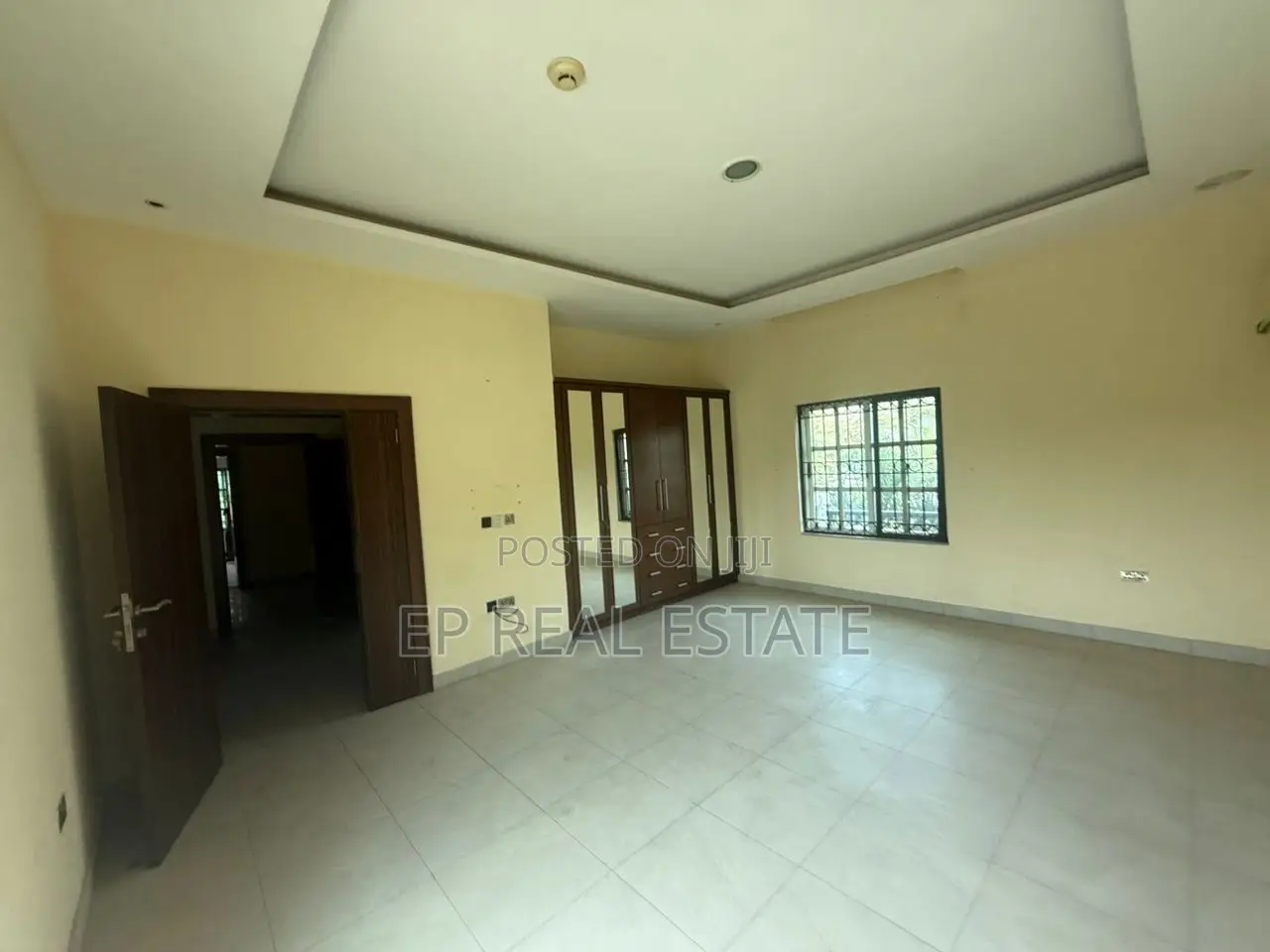 4bdrm Duplex in Gaduwa for sale in Gaduwa