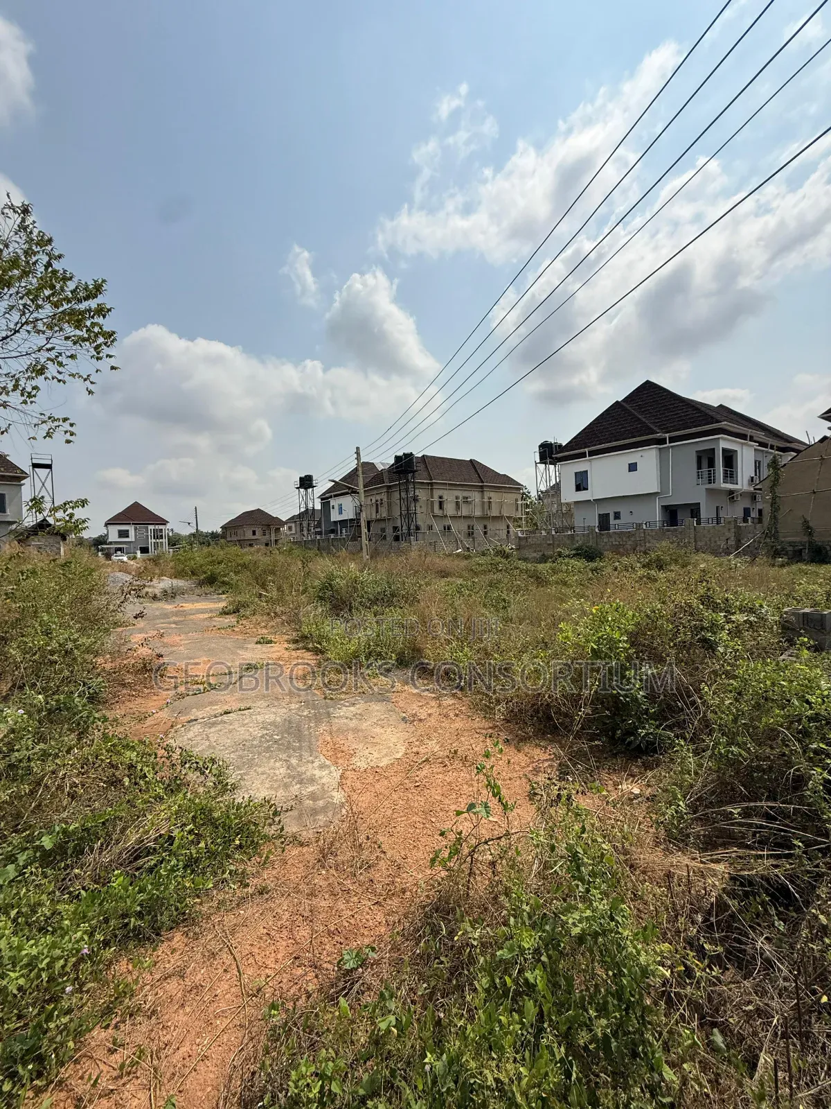 800sqm Premium Dry Land for Sale in the Heart of Kolapo Ishola Gra in Akobo