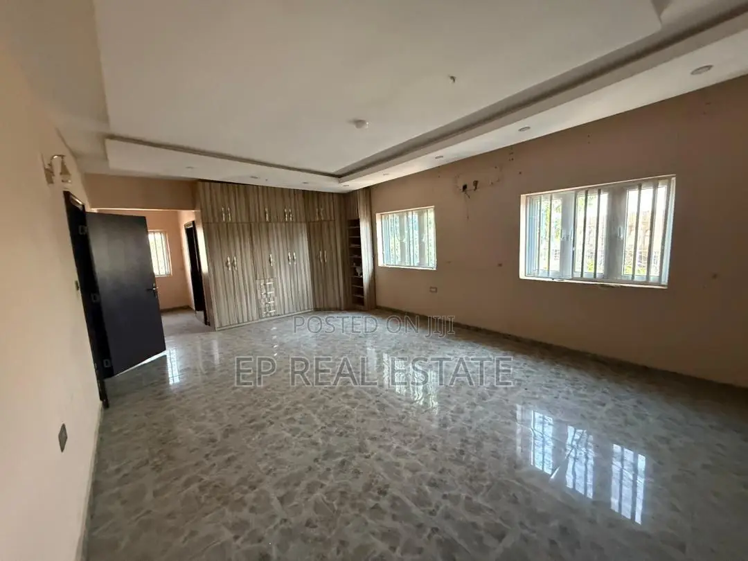7bdrm Mansion in Jabi for sale in Jabi