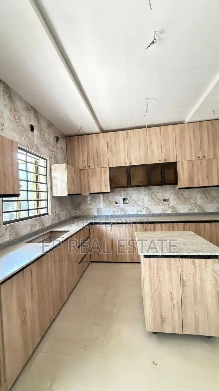 5bdrm Duplex in Gudu for sale in Gudu